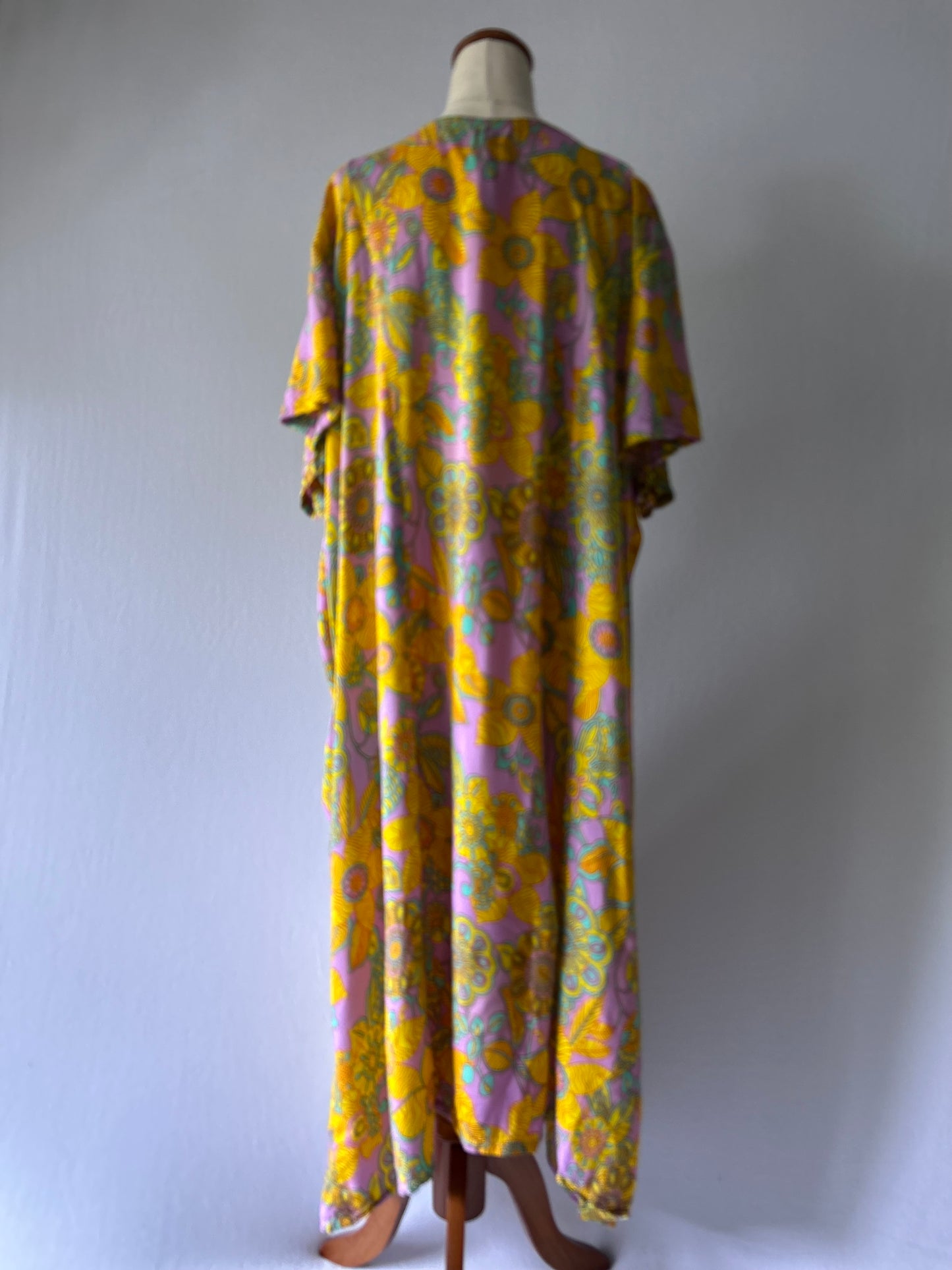 SISSY SO SO Vibrant Paisley Print Maxi Dress - Size 2XL