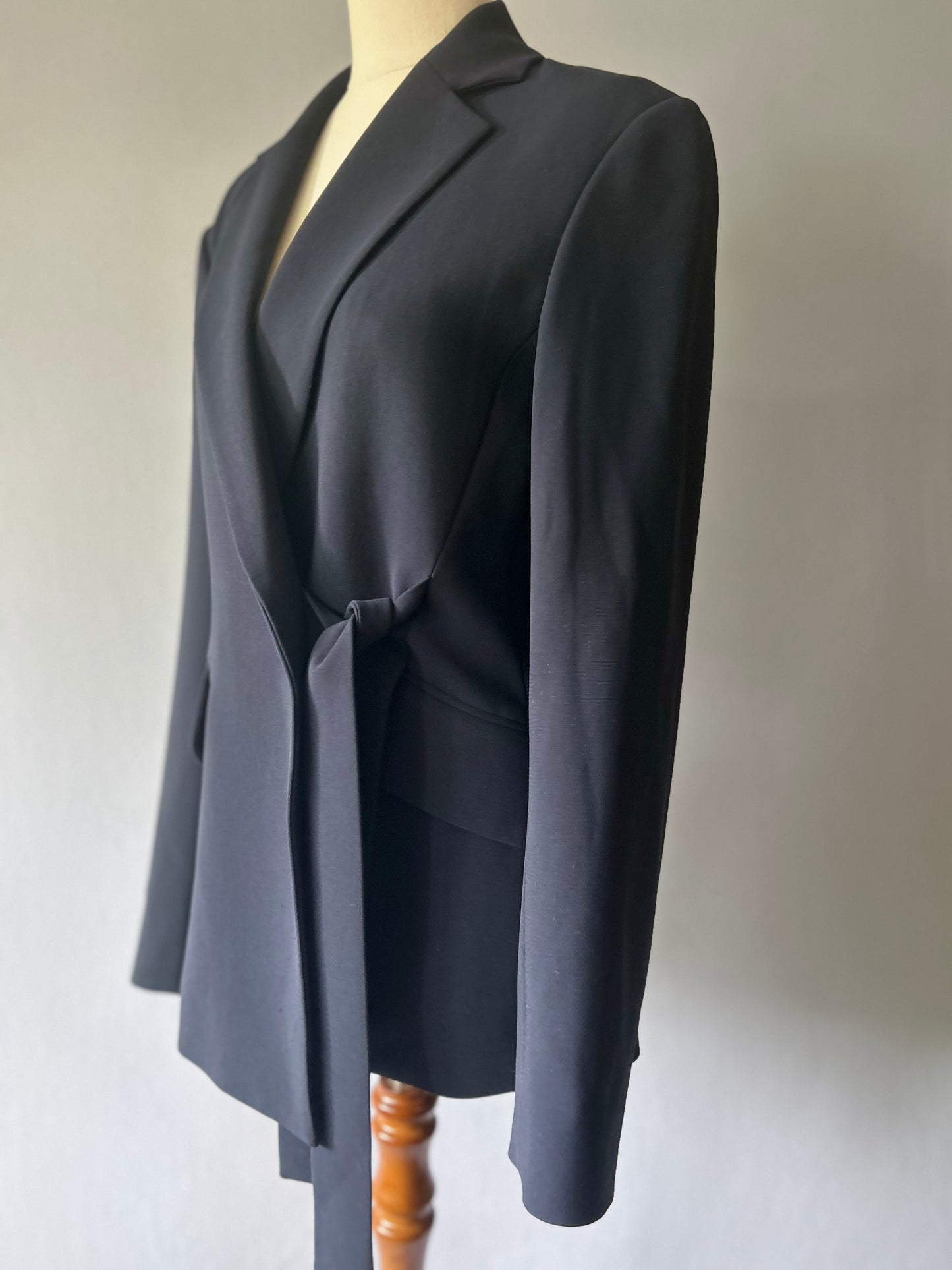 Theory Tailored Tie-Waist Blazer – Size 6