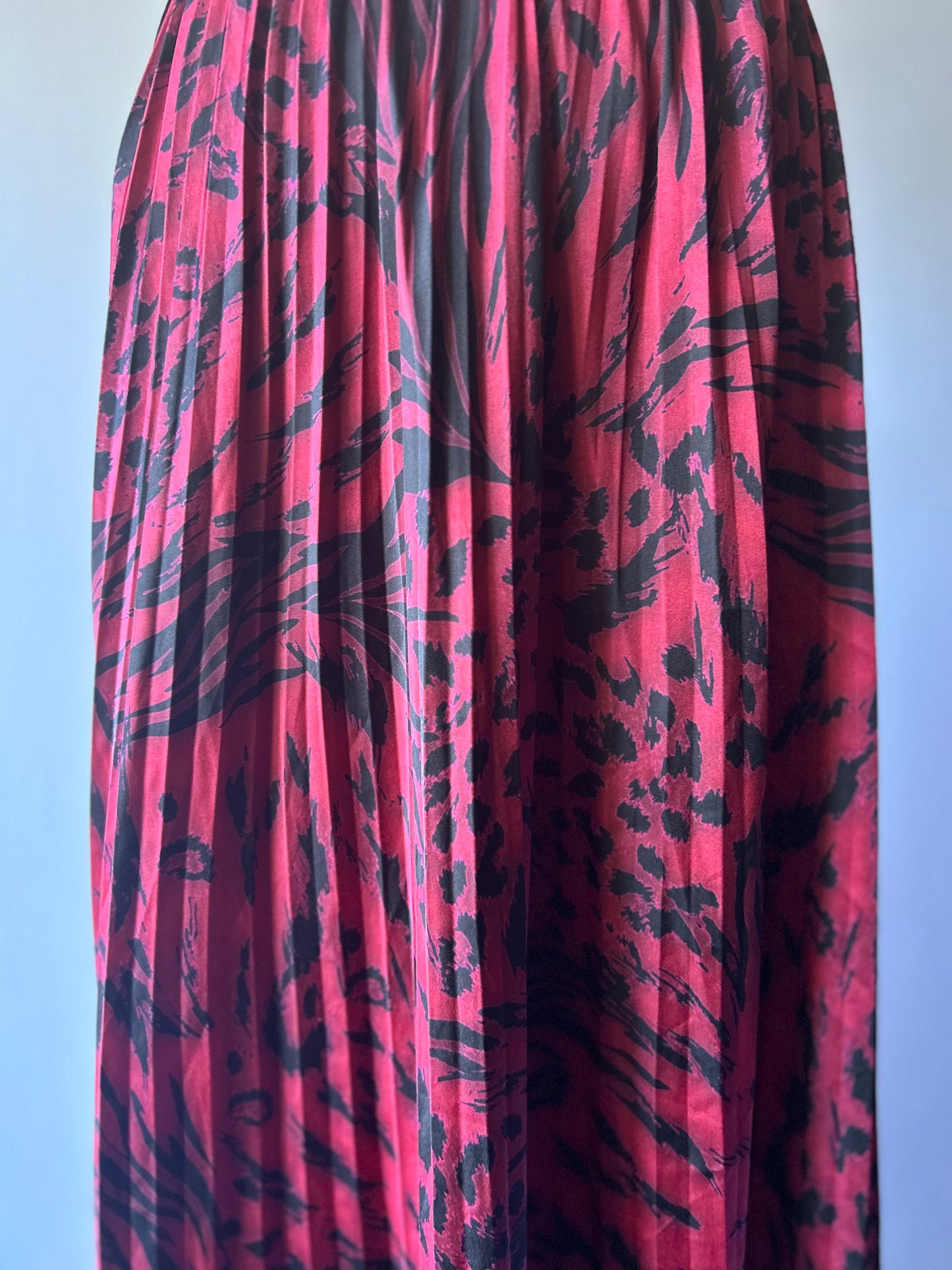 Storm Pleated Midi Skirt – Red & Black Animal Print – Size M