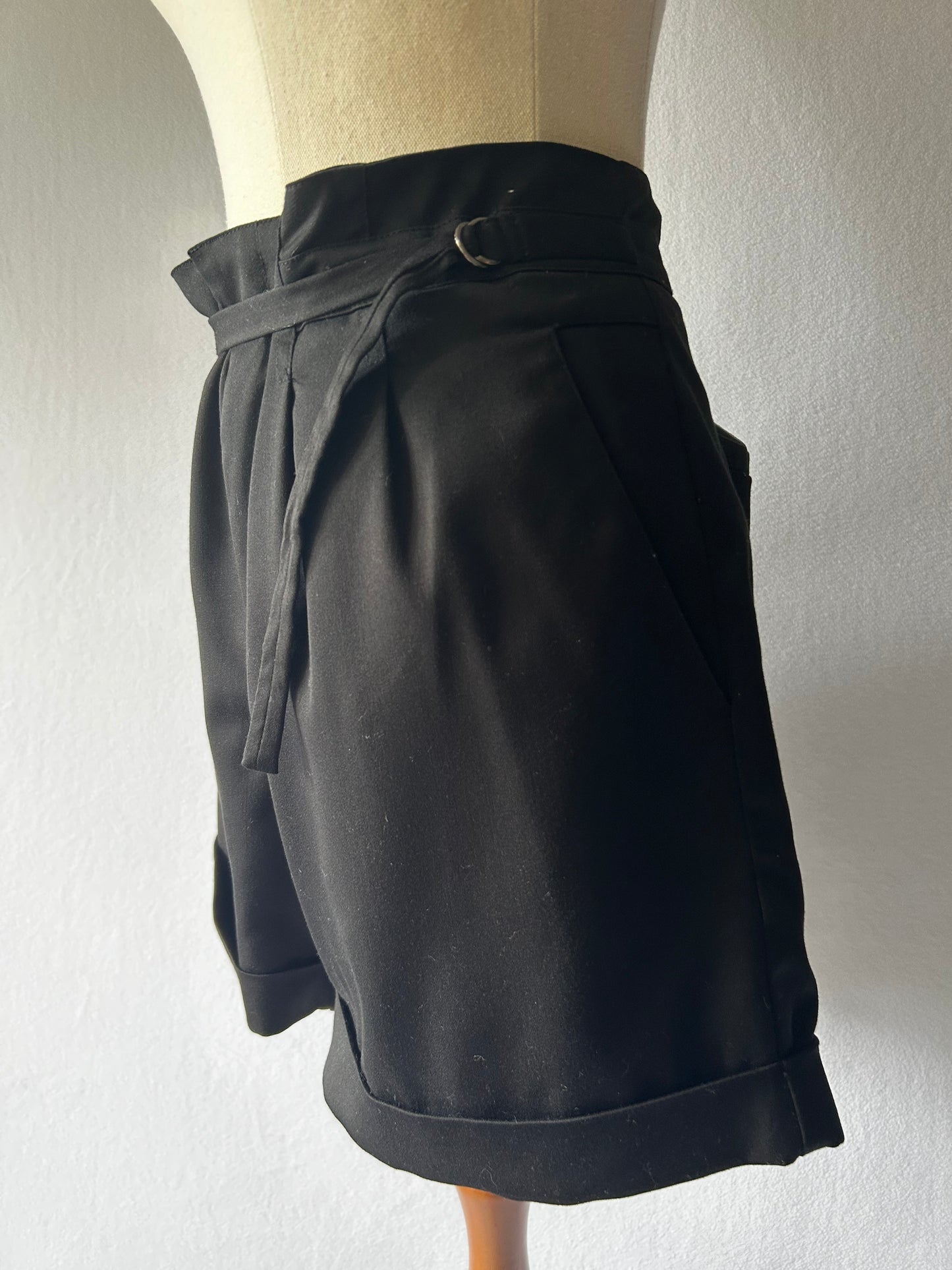 Storm Black Shorts Size 12