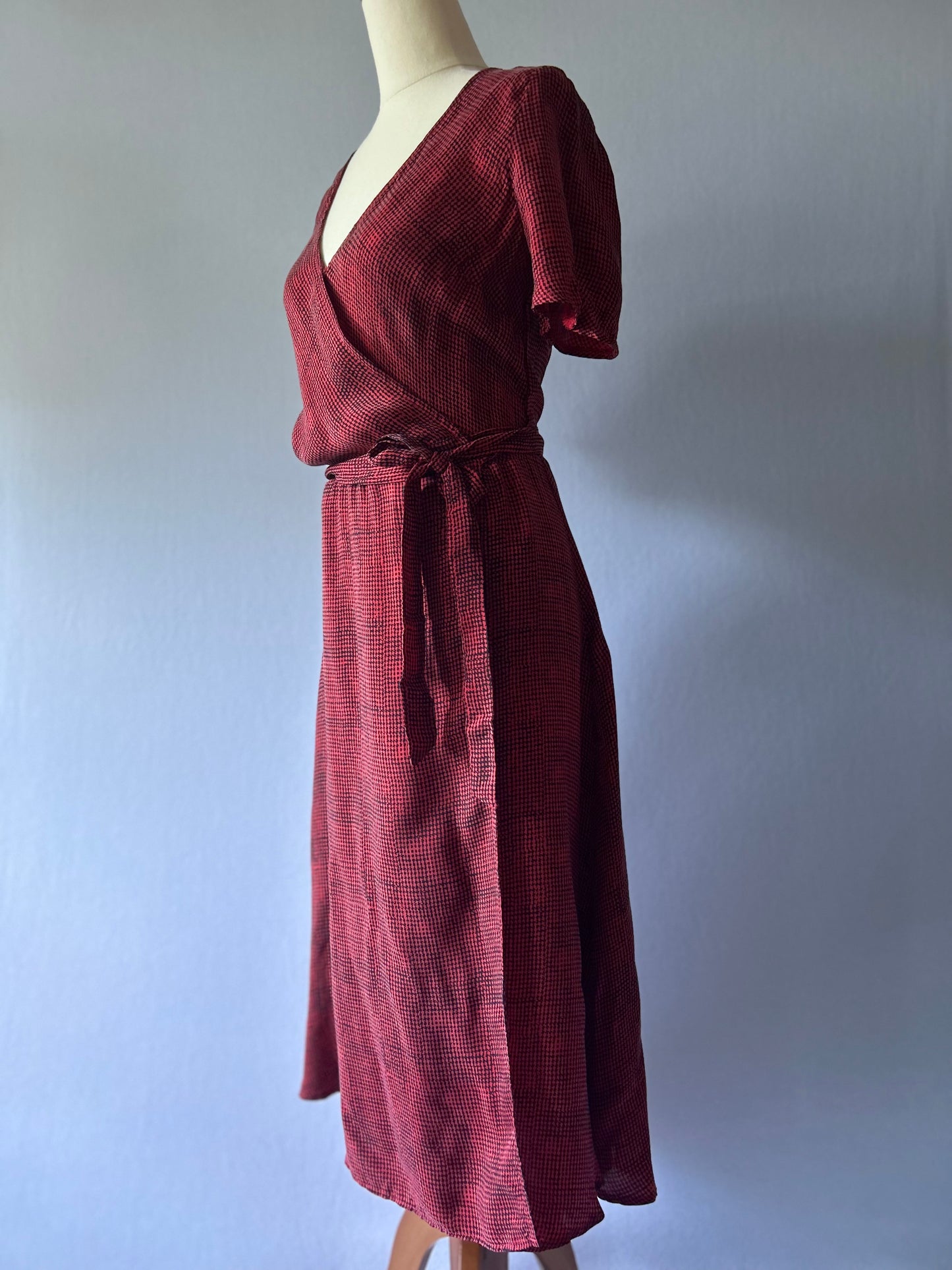 Kookai 100% Cupro Wrap Midi Dress - Textured Red & Black - Size 34