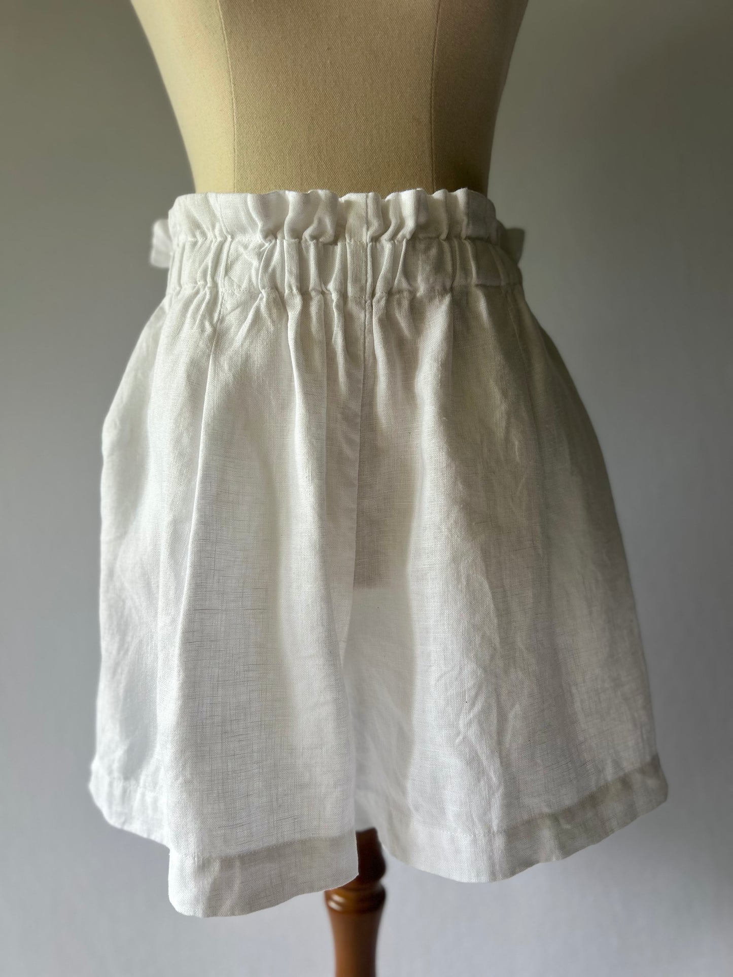 Saba White Linen Shorts - 100% Linen - Size XS