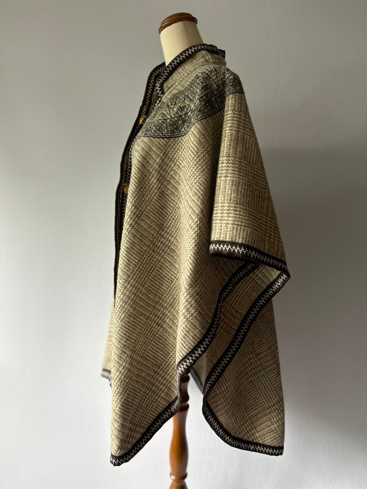 Folk-Art Heritage Knit Cape Poncho - Earthy Oatmeal & Brown - One Size
