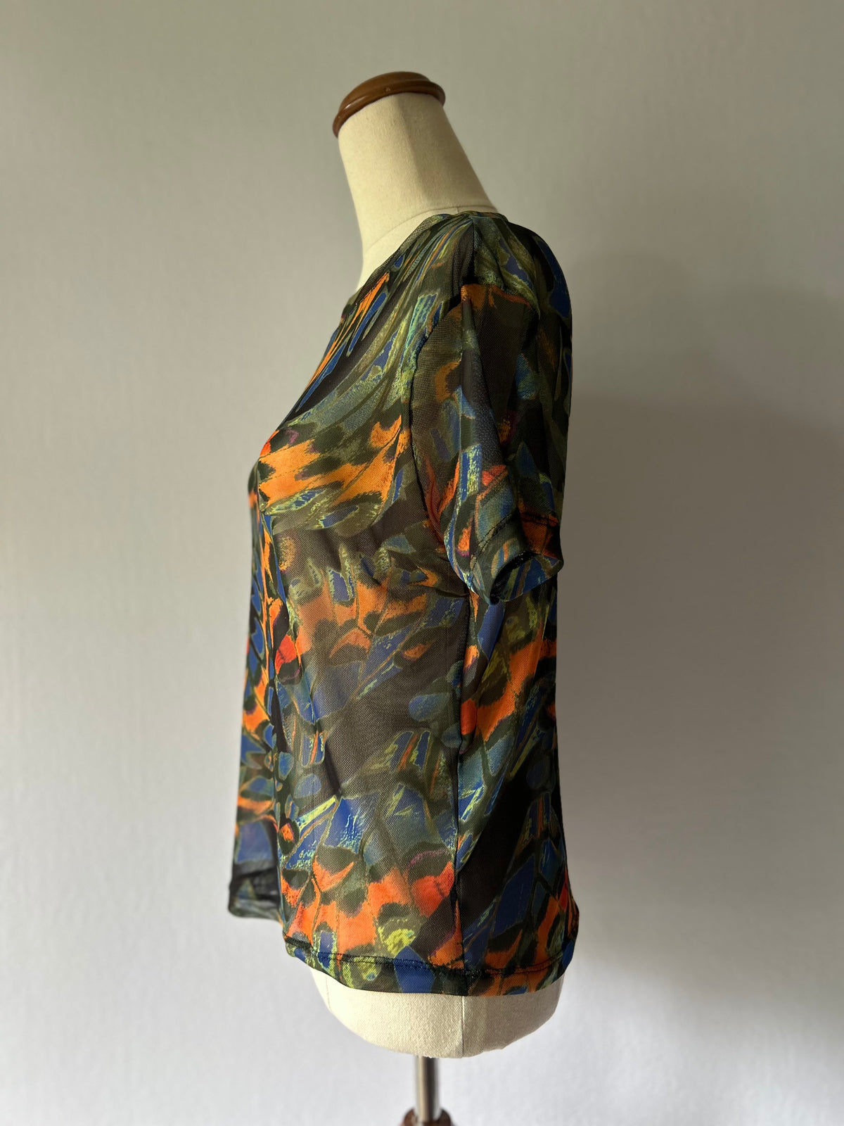 Abstract Print Mesh Short Sleeve Top – Size L
