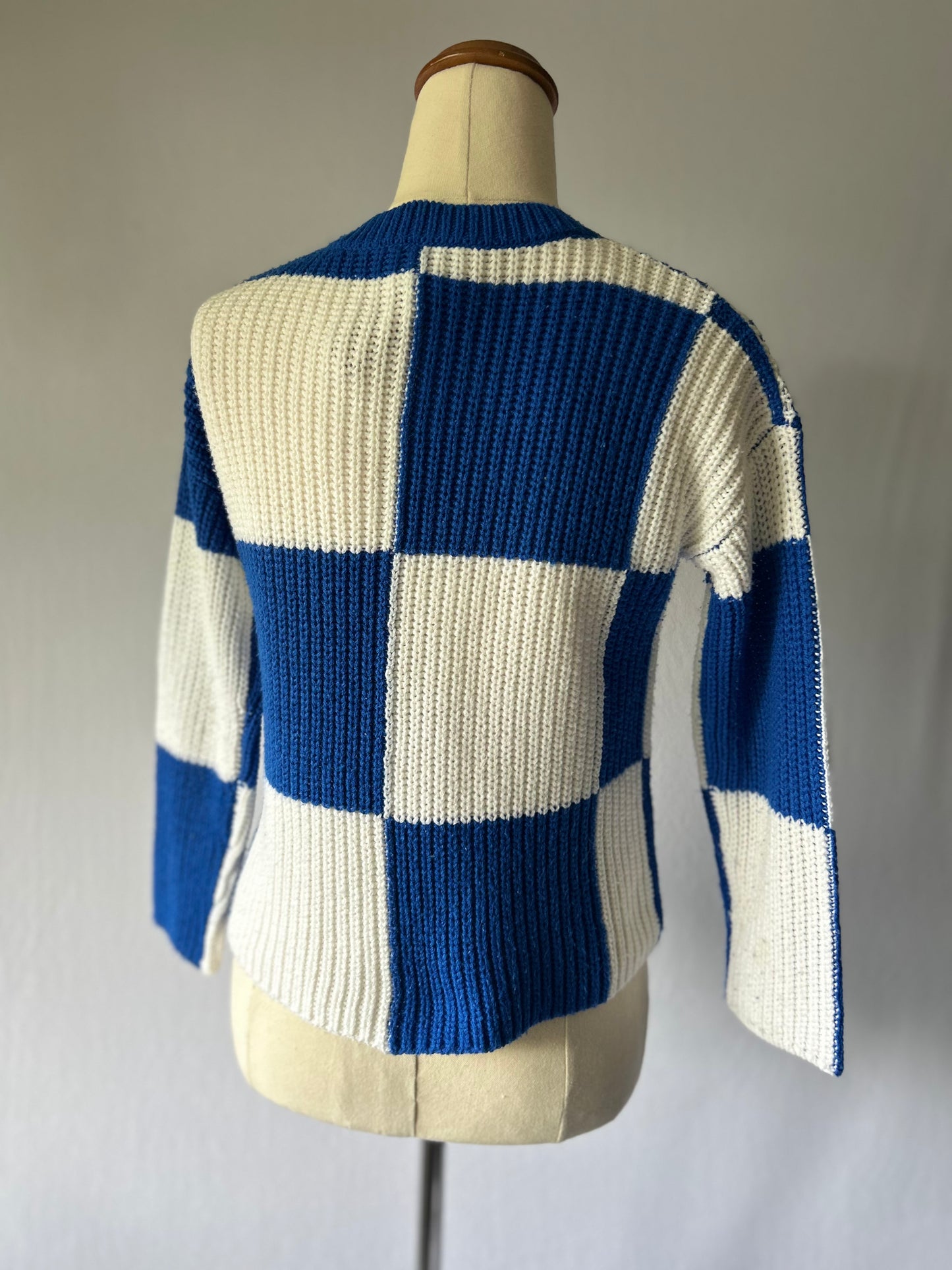 Blue & White Checkered Knit Sweater – Size 8