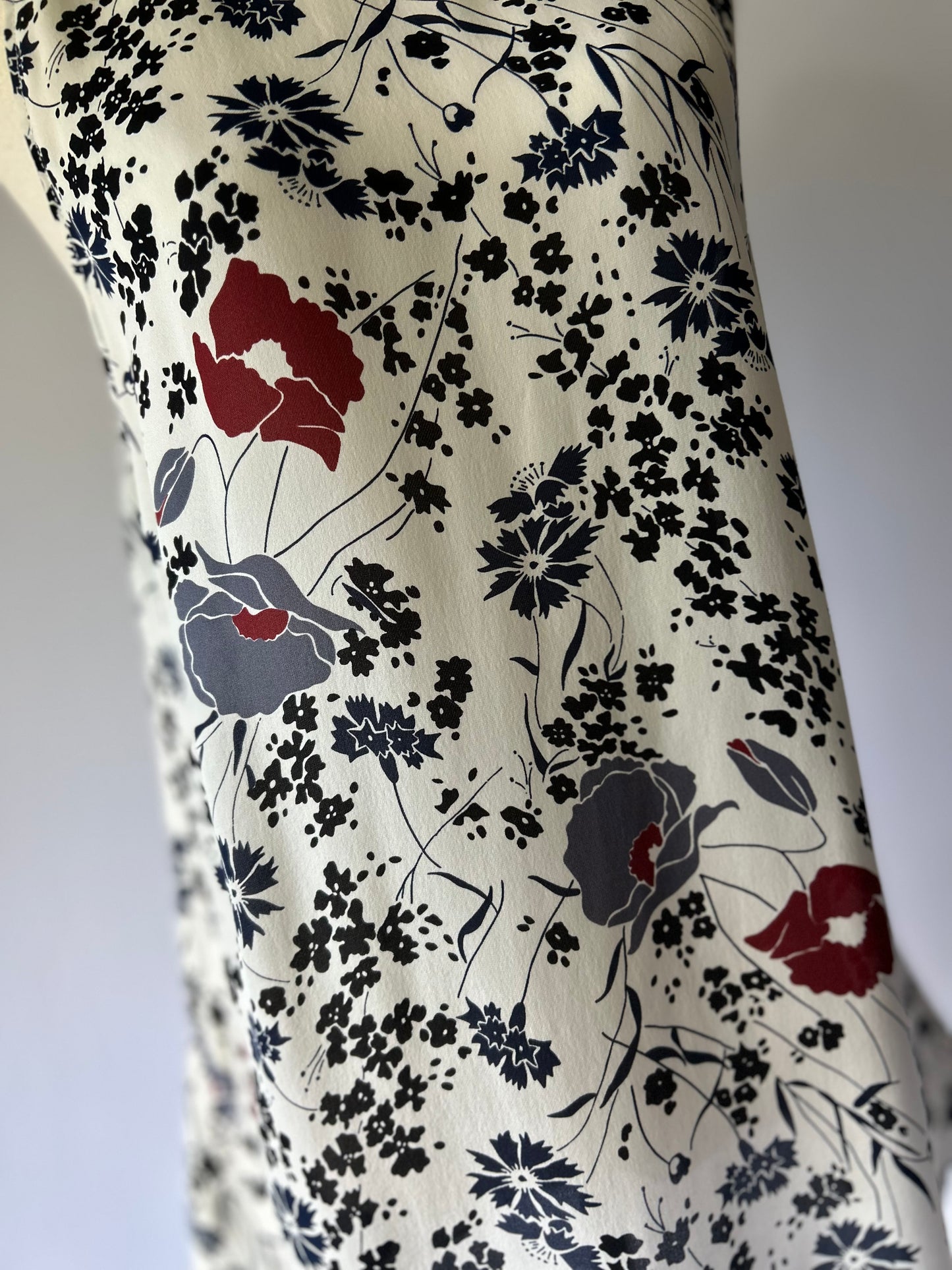 Theory Floral Silk Sleeveless Top – Size M