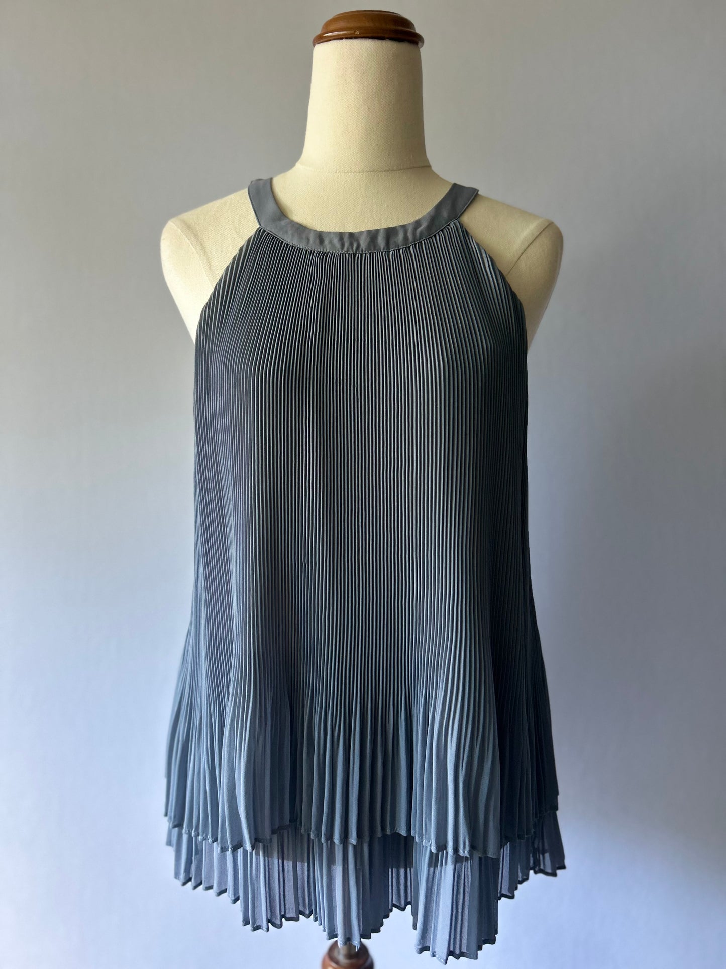 Storm Plissé Tiered Halter Top - Grey - Size 10