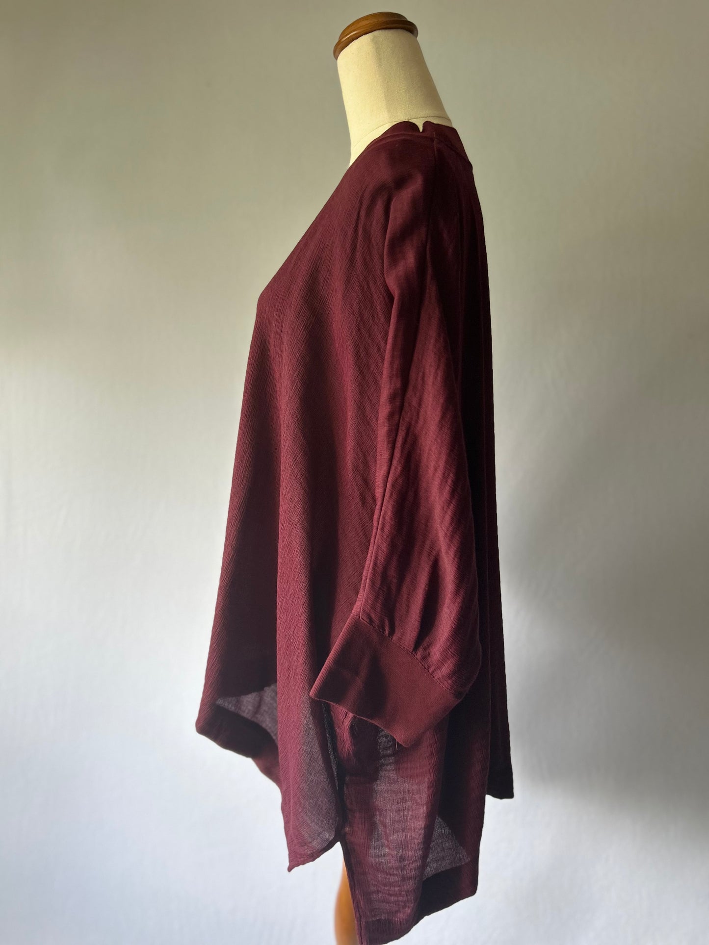 Burgundy Half-Sleeve Top – Size 16