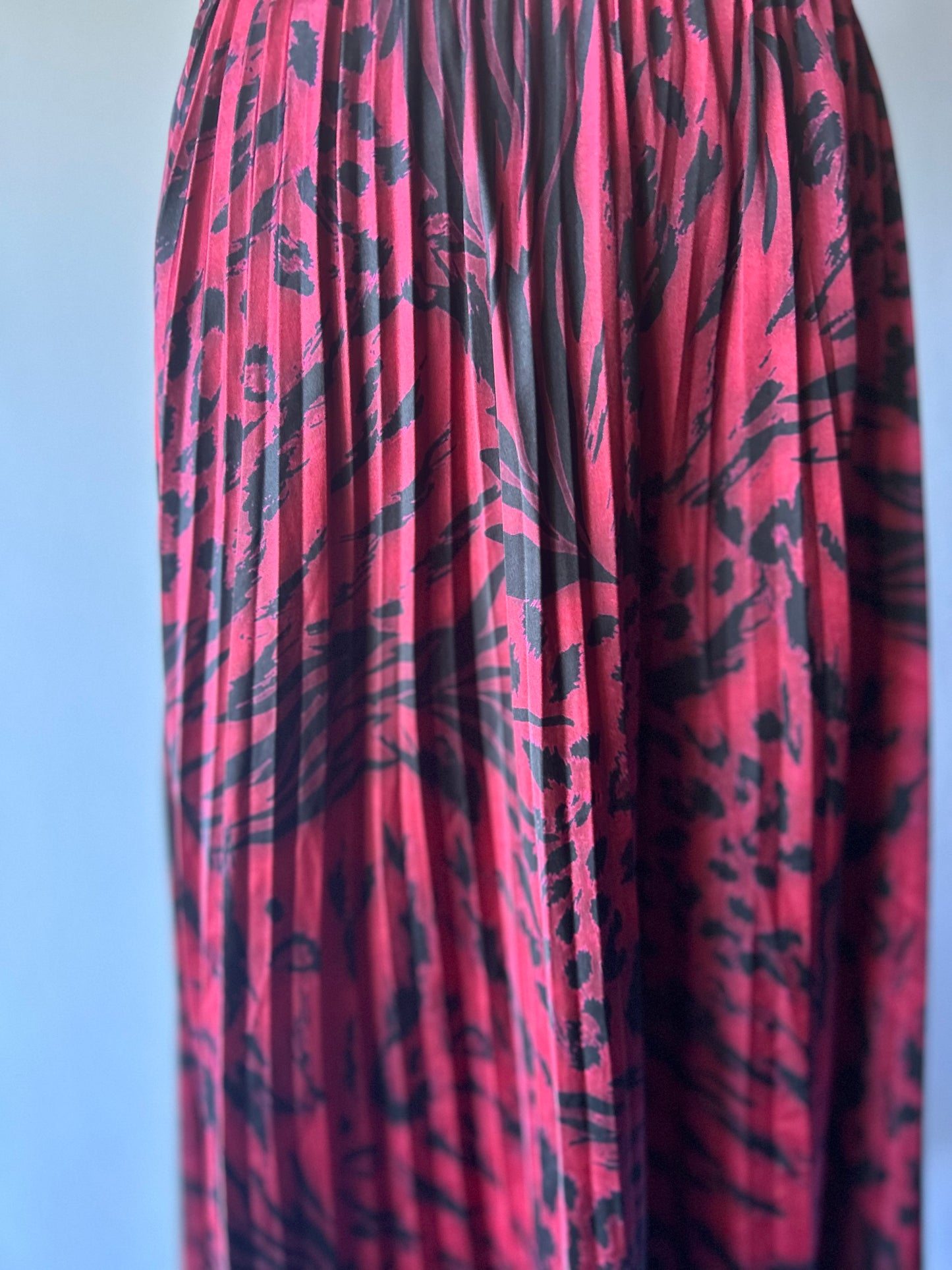 Storm Pleated Midi Skirt – Red & Black Animal Print – Size M