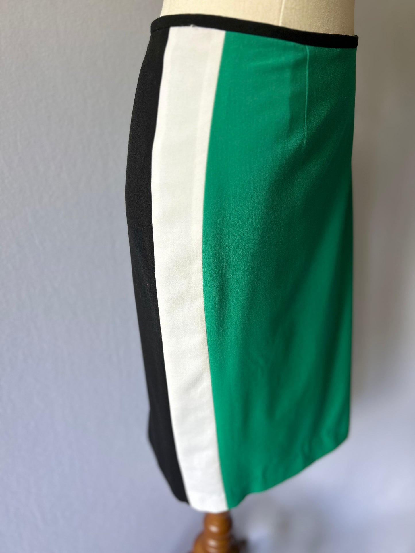Green & Black Color-Block Tailored Pencil Skirt - Size 8
