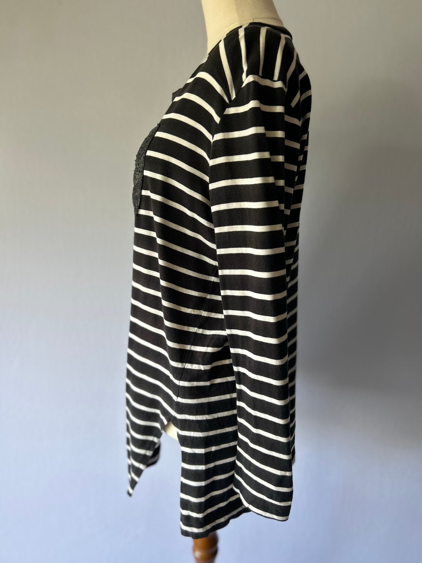 Black and White Striped Long Sleeve Cotton Top – Size L