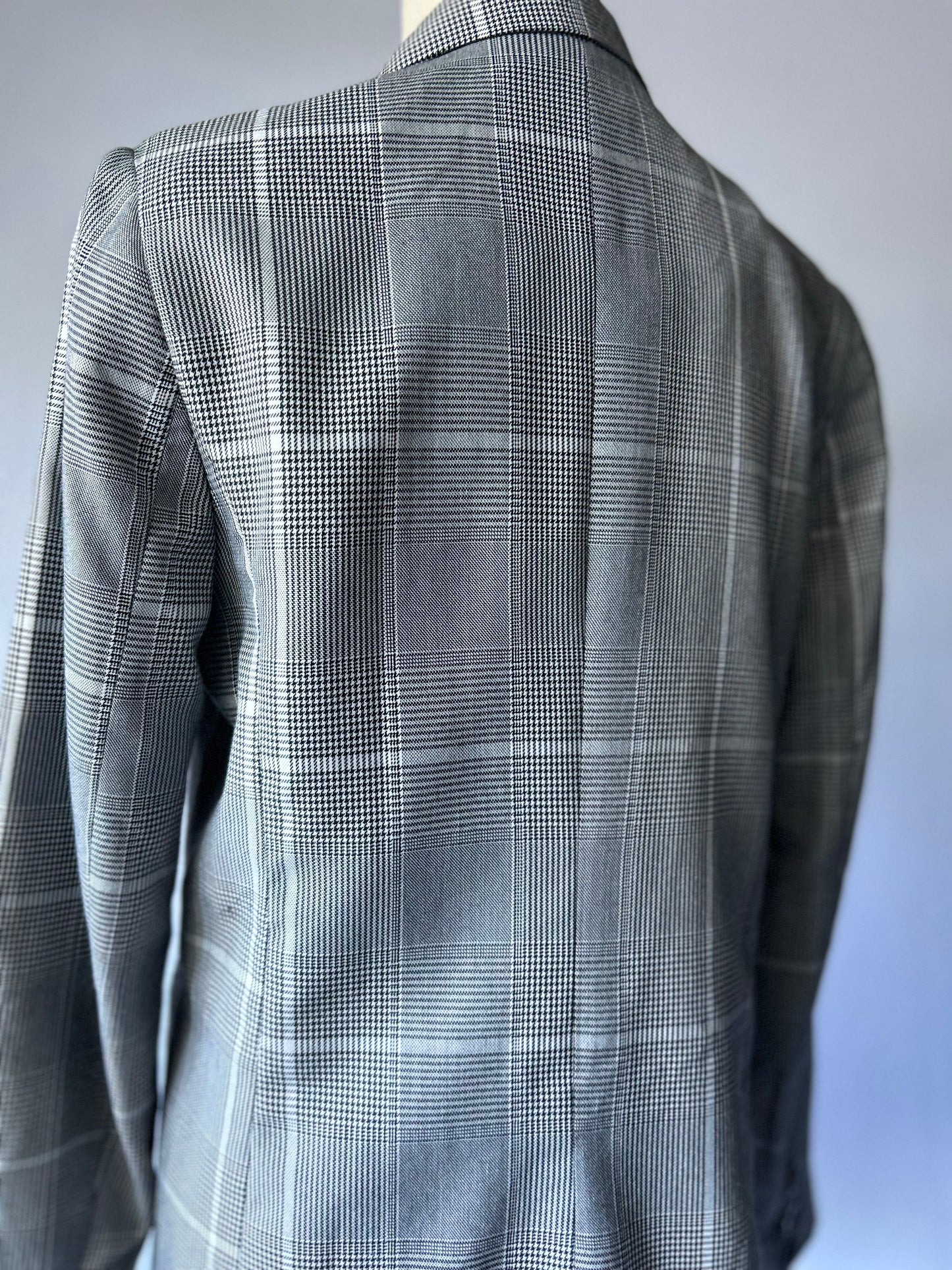Tweed Blazer | Size 8 | Grey, White & Black Check | Polyester Viscose Blend