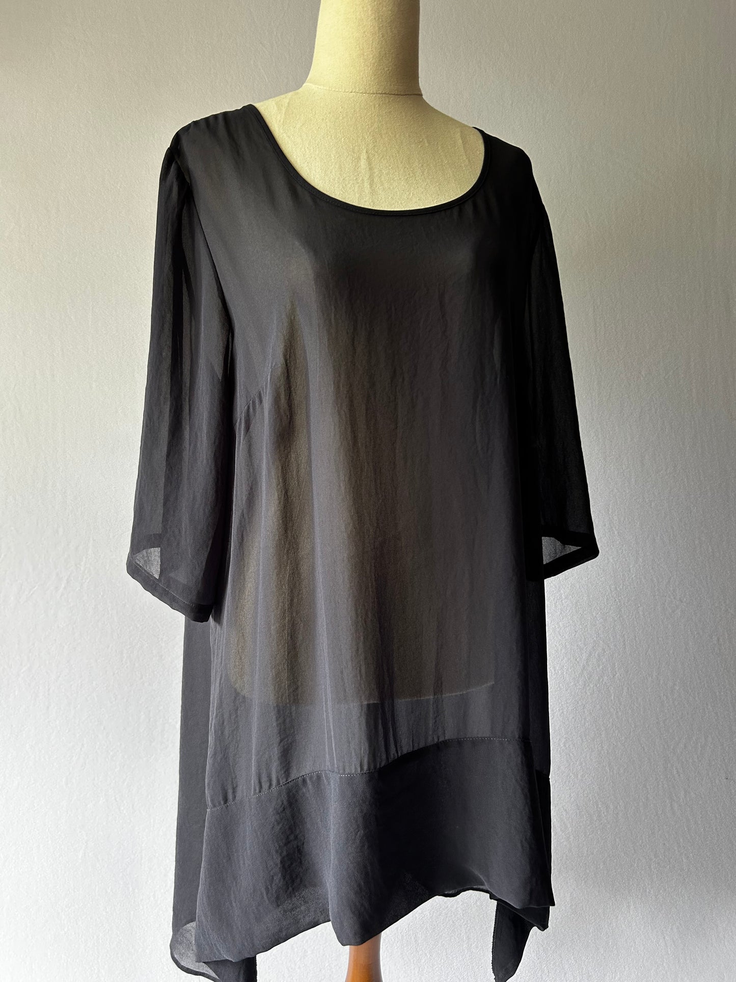 OBI Black Silk Blouse Size 14 — Made in New Zealand