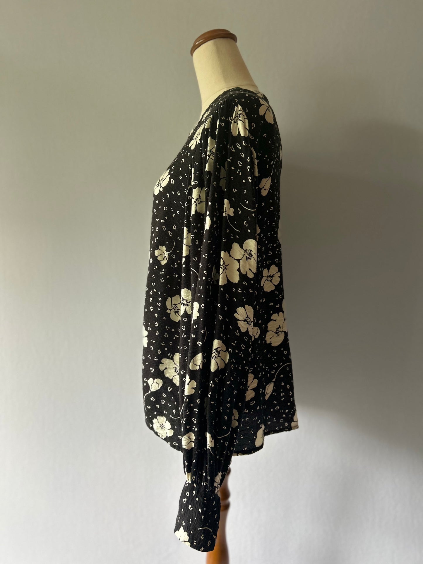 Seed Heritage Monochrome Floral Cotton Blouse - Size 12