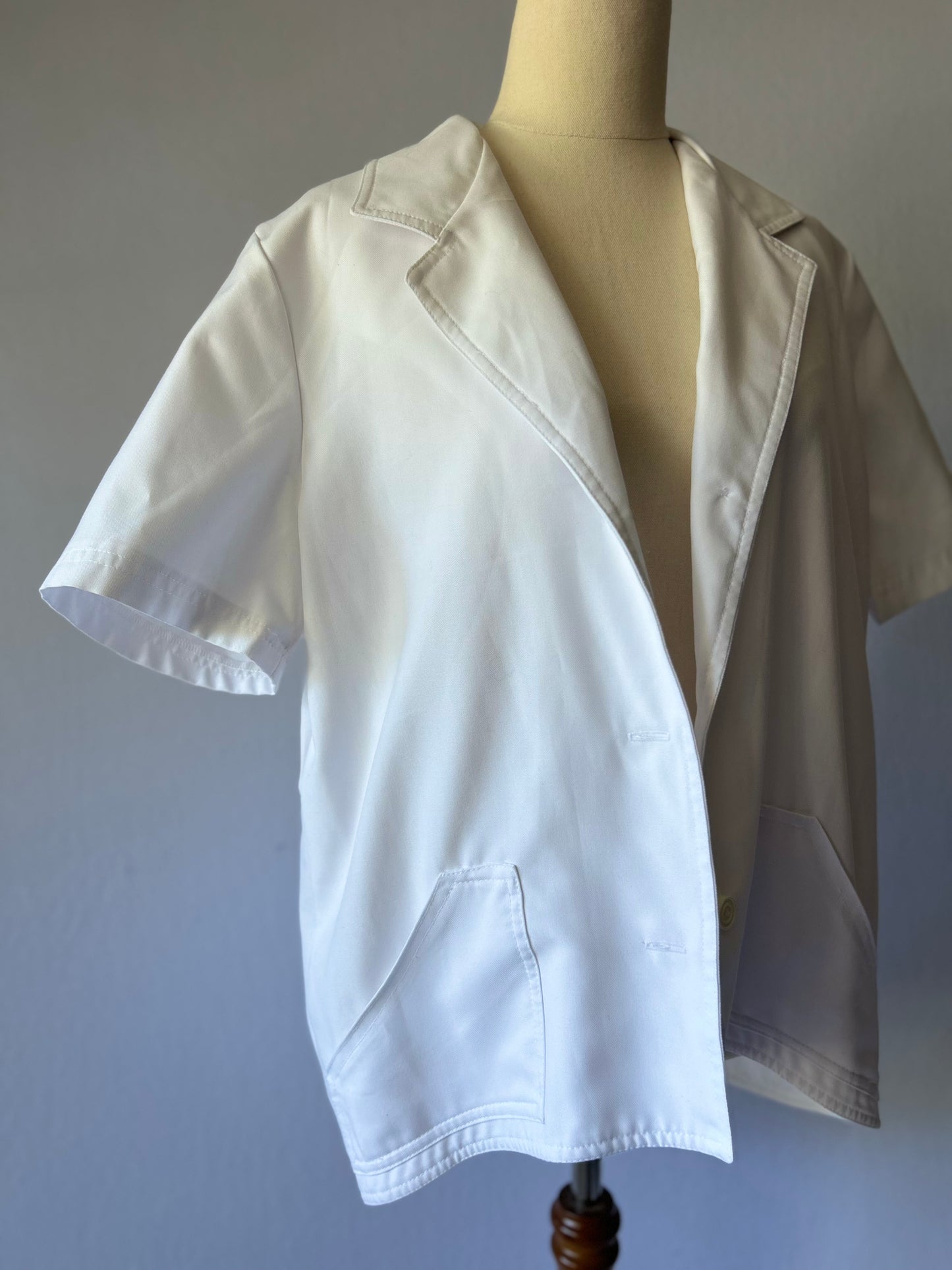 Handmade White Short-Sleeve Jacket – Size M (Cotton & Viscose)
