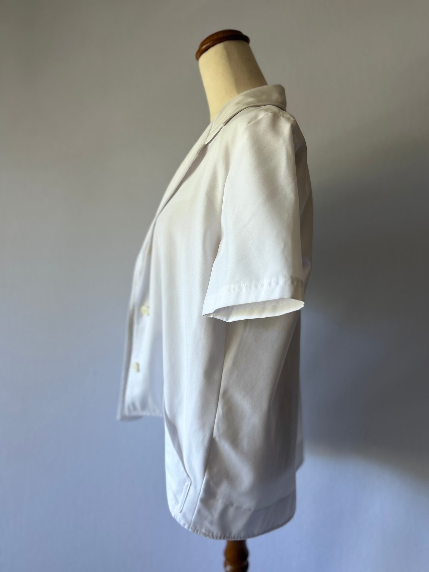Handmade White Short-Sleeve Jacket – Size M (Cotton & Viscose)