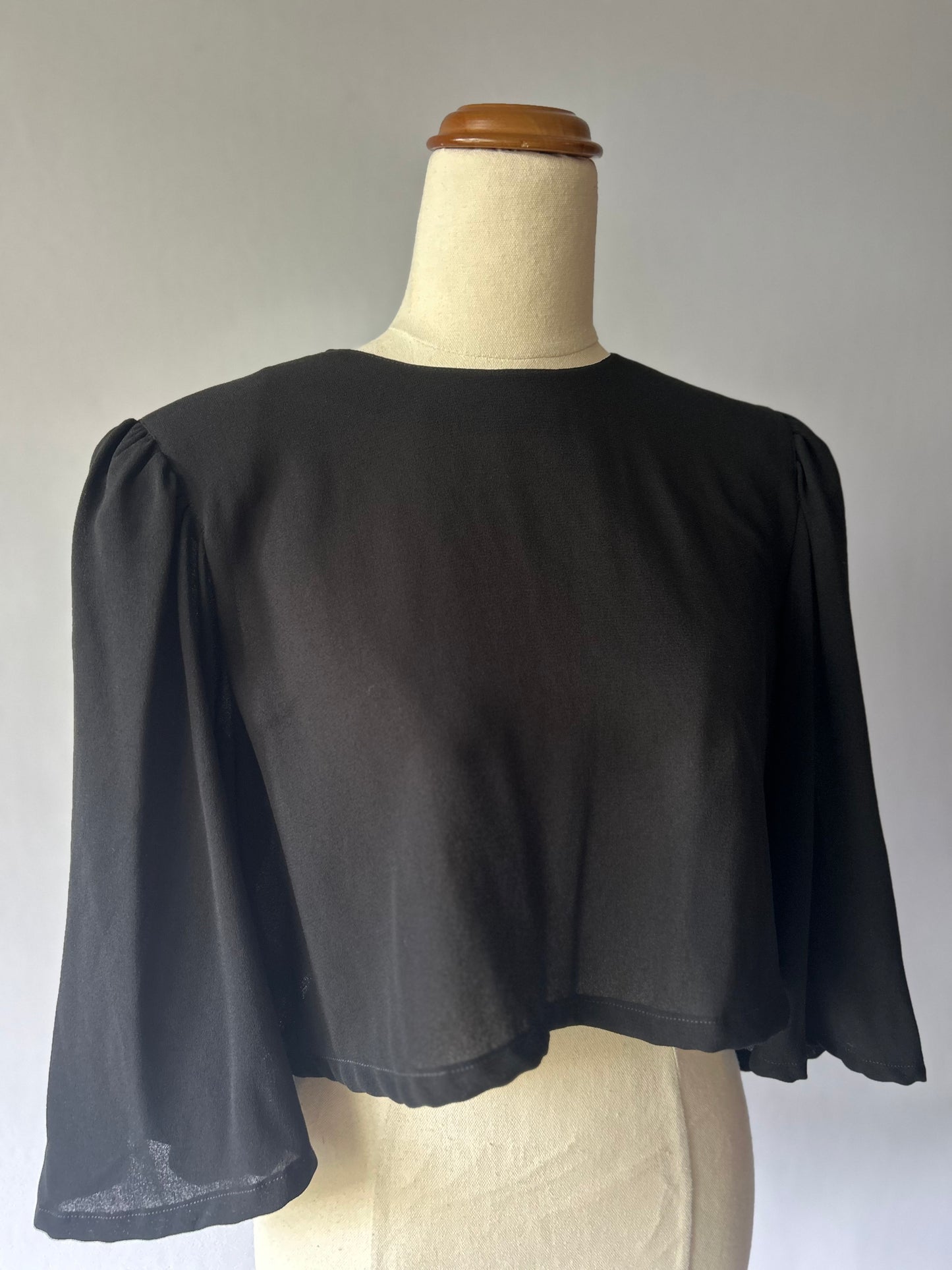 Black Strong Shoulder Cropped Blouse - Size M
