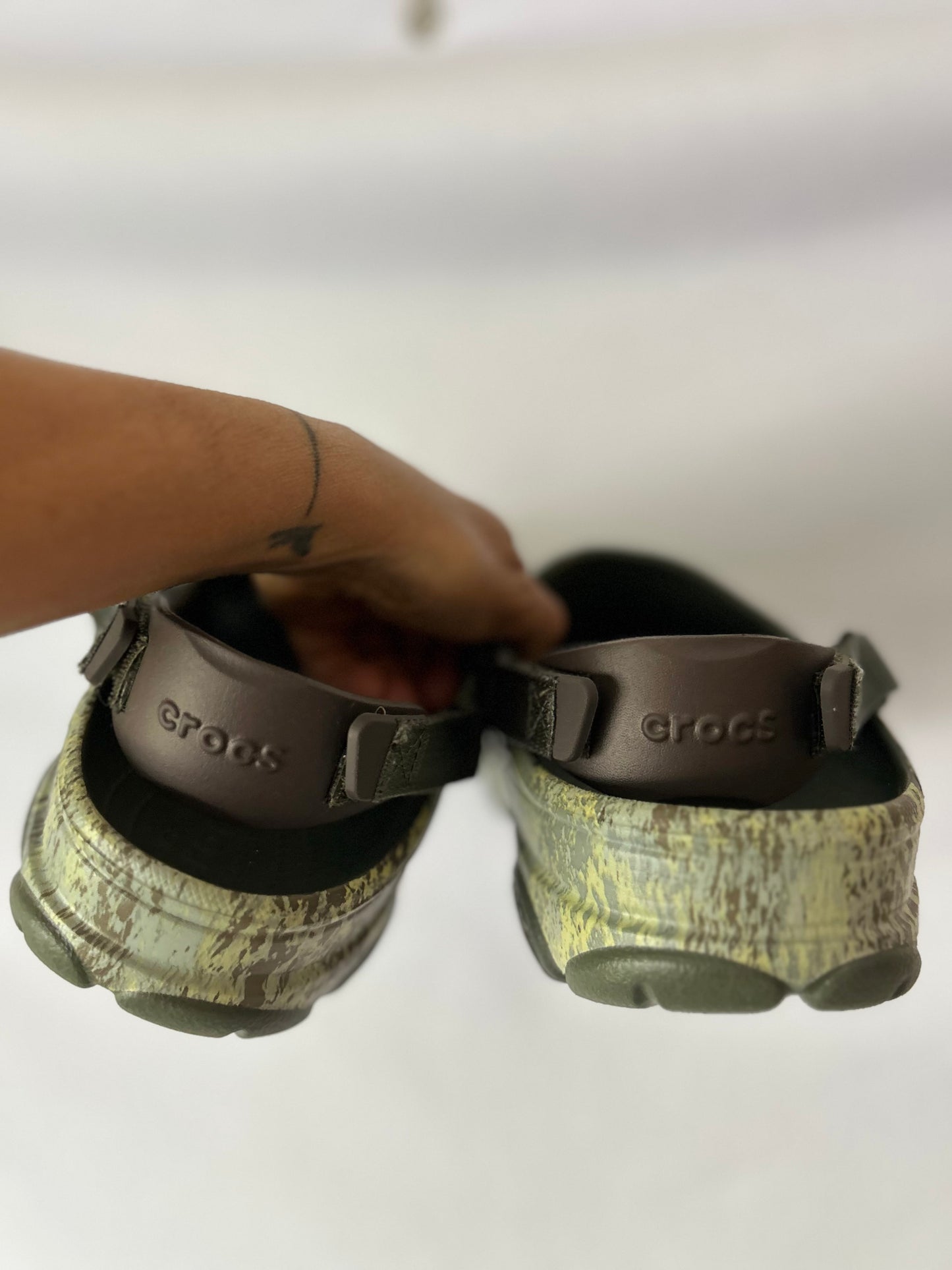 Crocs All-Terrain Clogs – Earth Tone Camo
Size: Men's US 13 / EU 47