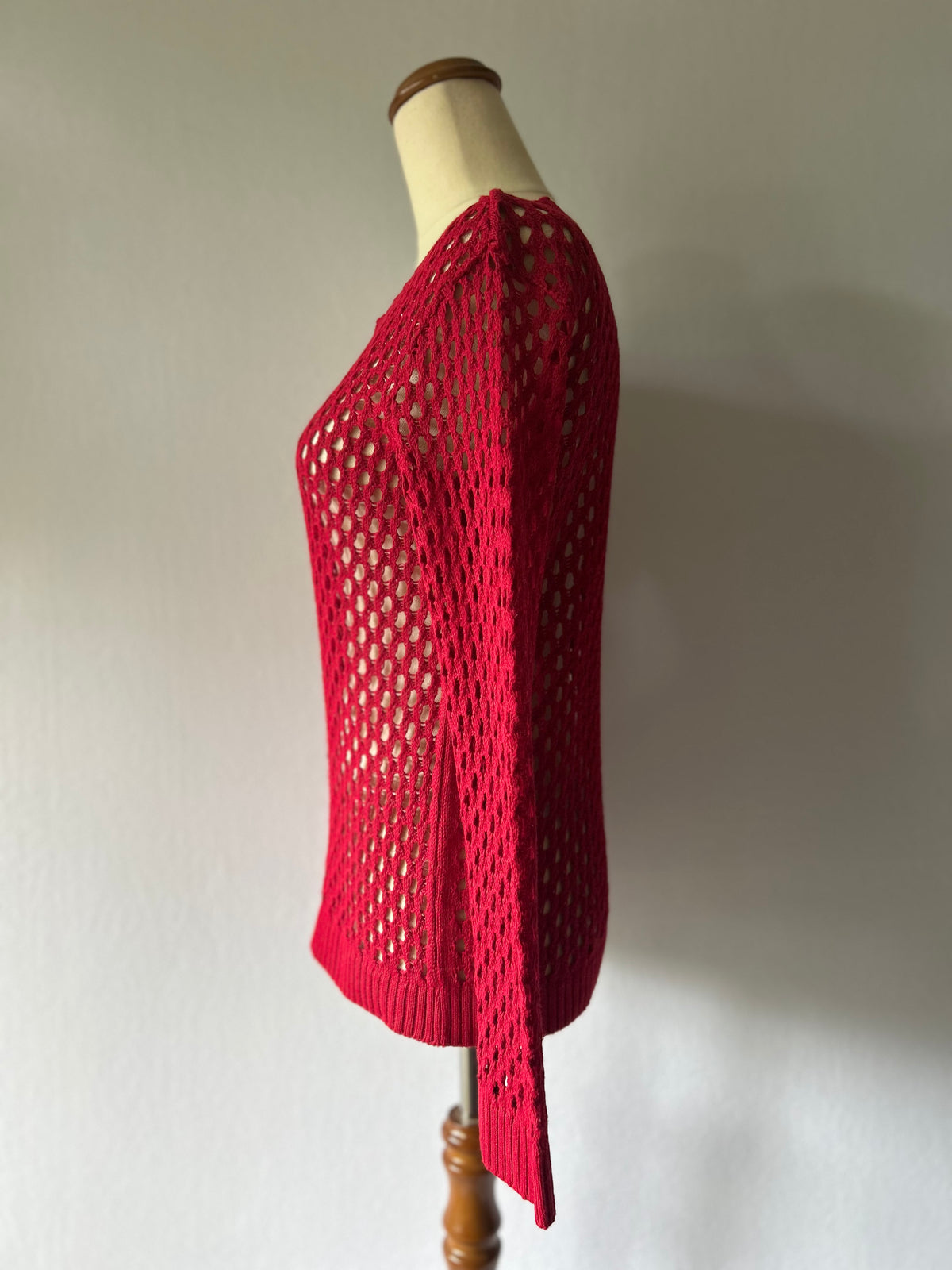 Red Cotton Open-Knit Long Sleeve Top – Size S/M