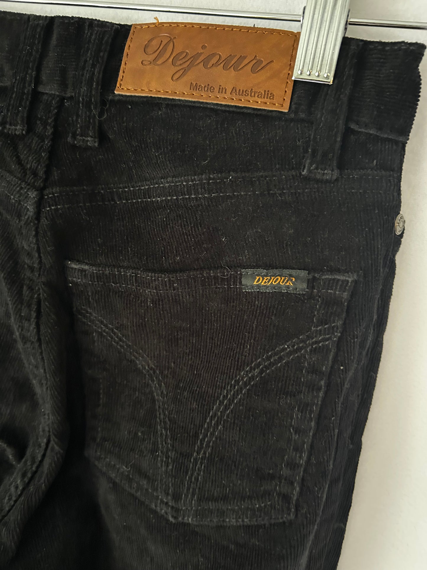 Dejour Black Corduroy Skinny Trousers – Size 7