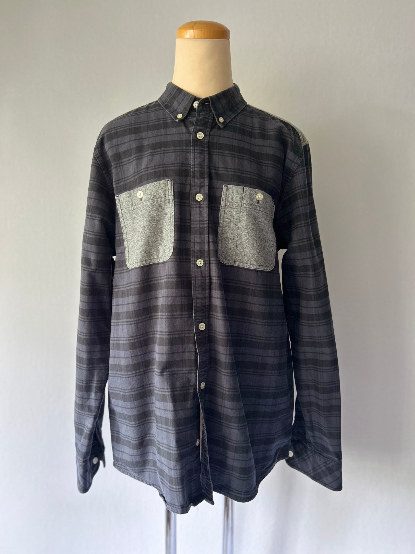 Carhartt Mixed-Media Plaid Button-Down – Size L