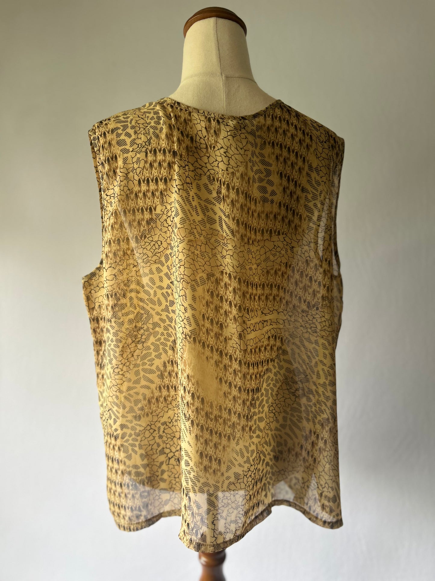 Sheer Patterned Sleeveless Top – Size 46