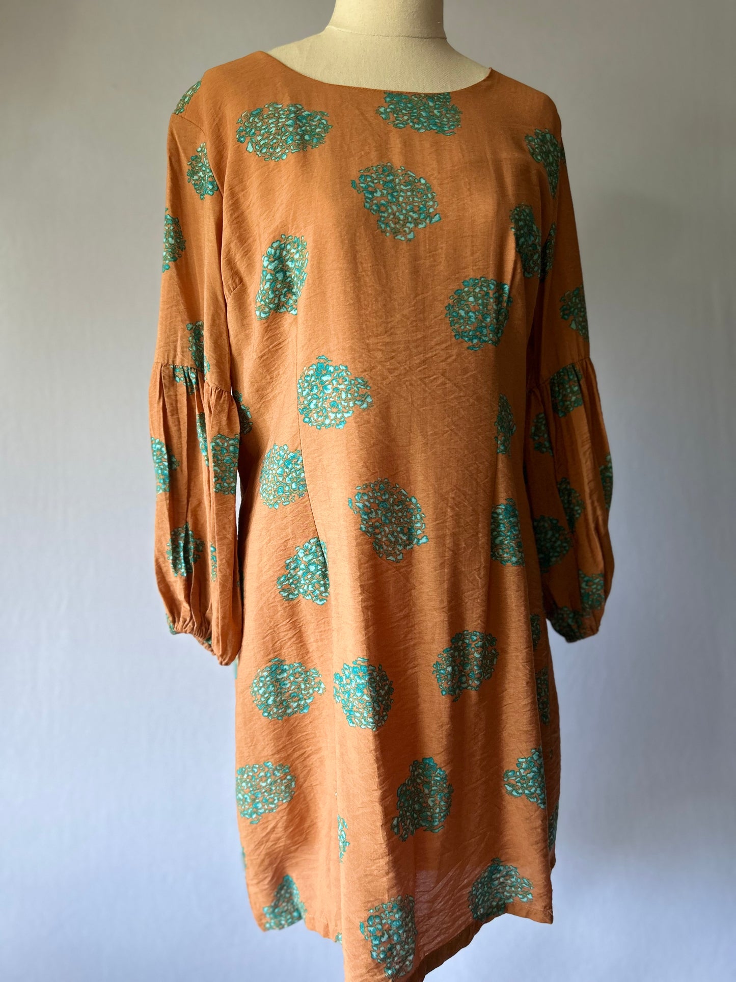 Leo+ Be Dress – Size 10