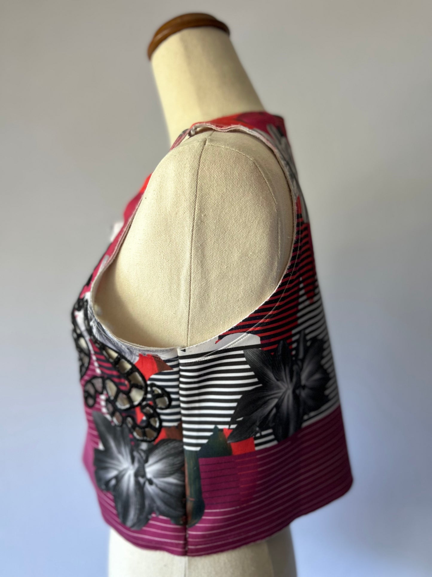 Vibrant Floral & Stripe Cropped Tank Top (Size Small)