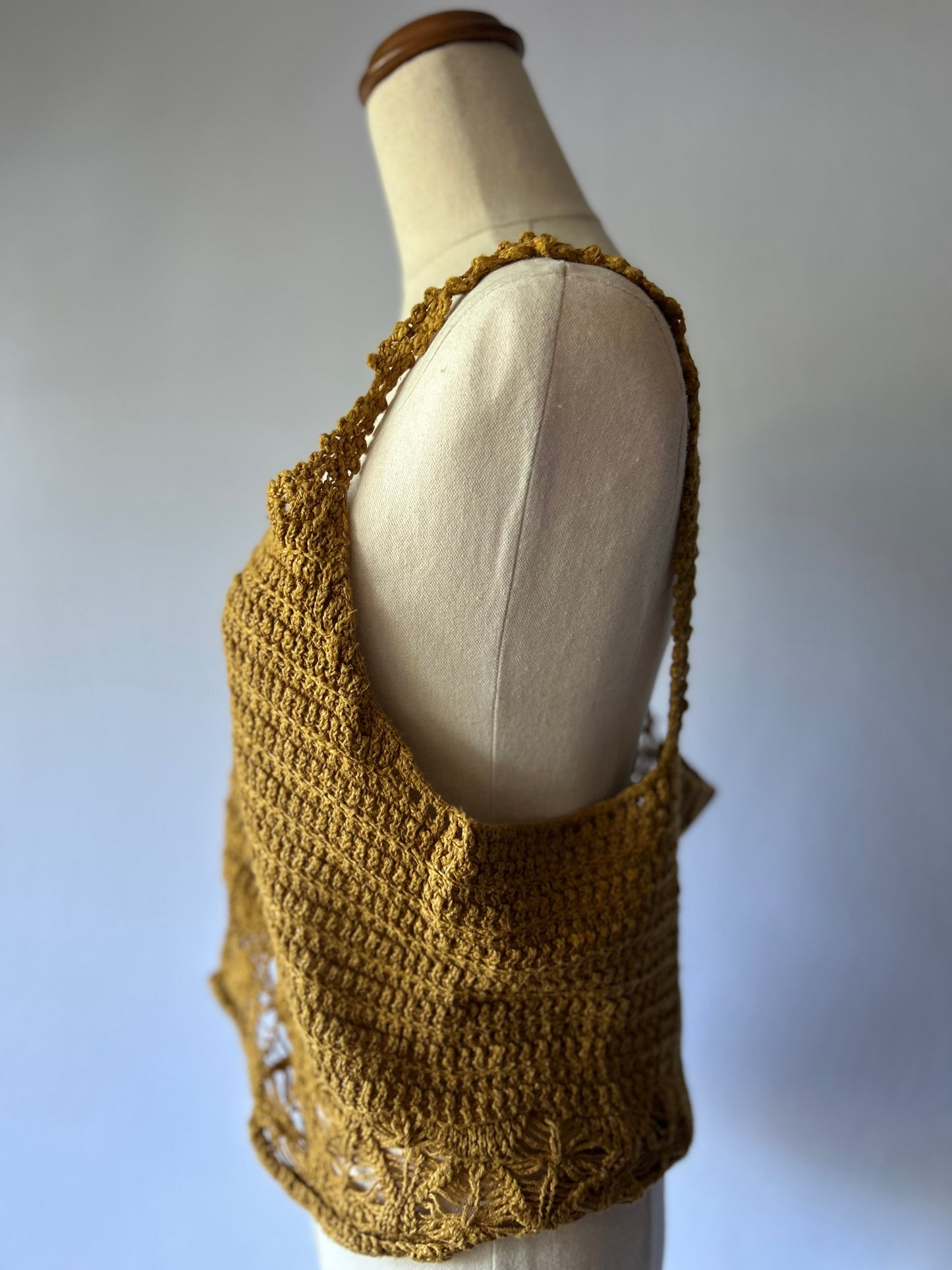 Camel Crochet Tank Top – Size L