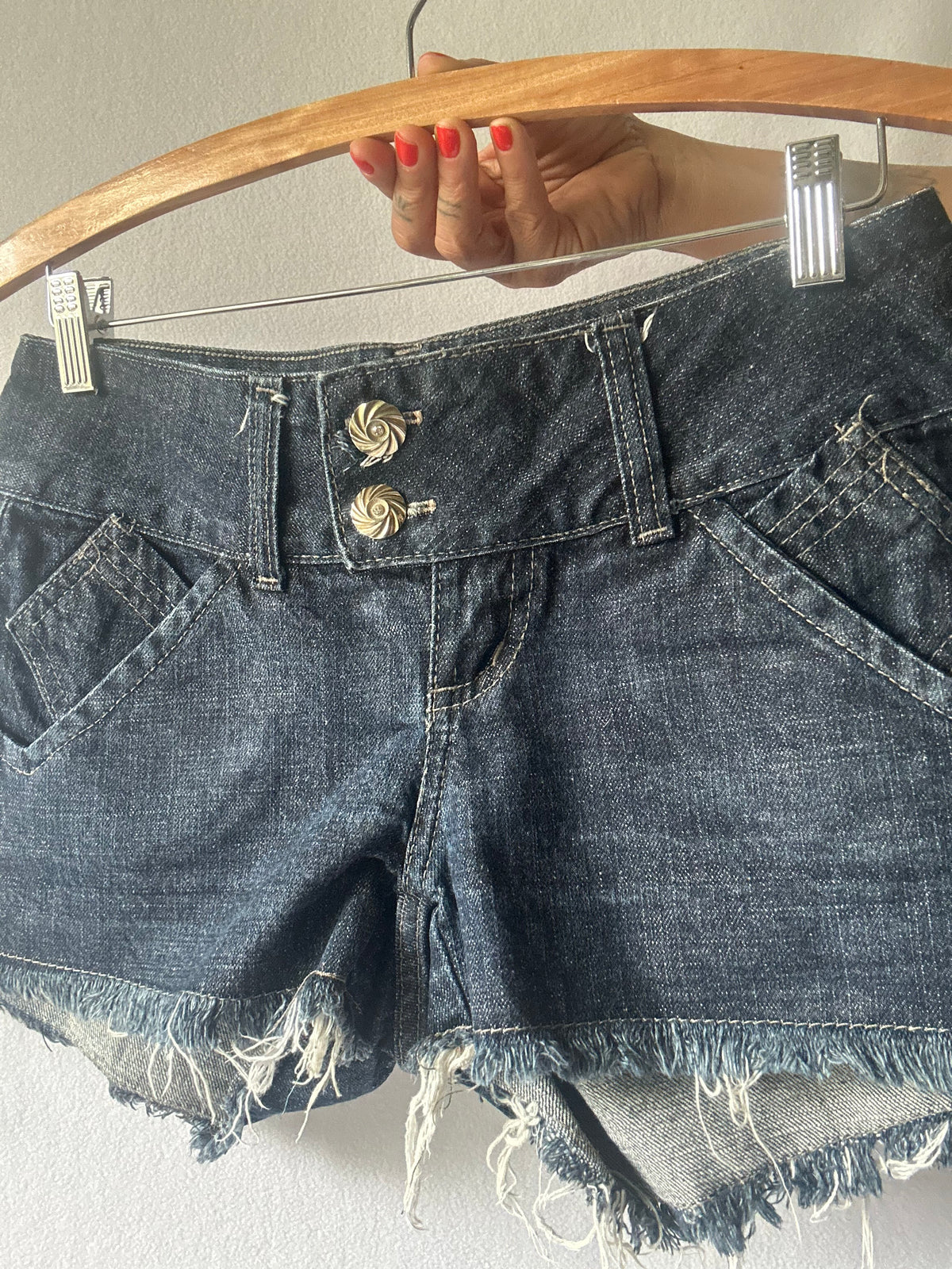Dark Wash Frayed Denim Shorts – Size 38 / NZ 8