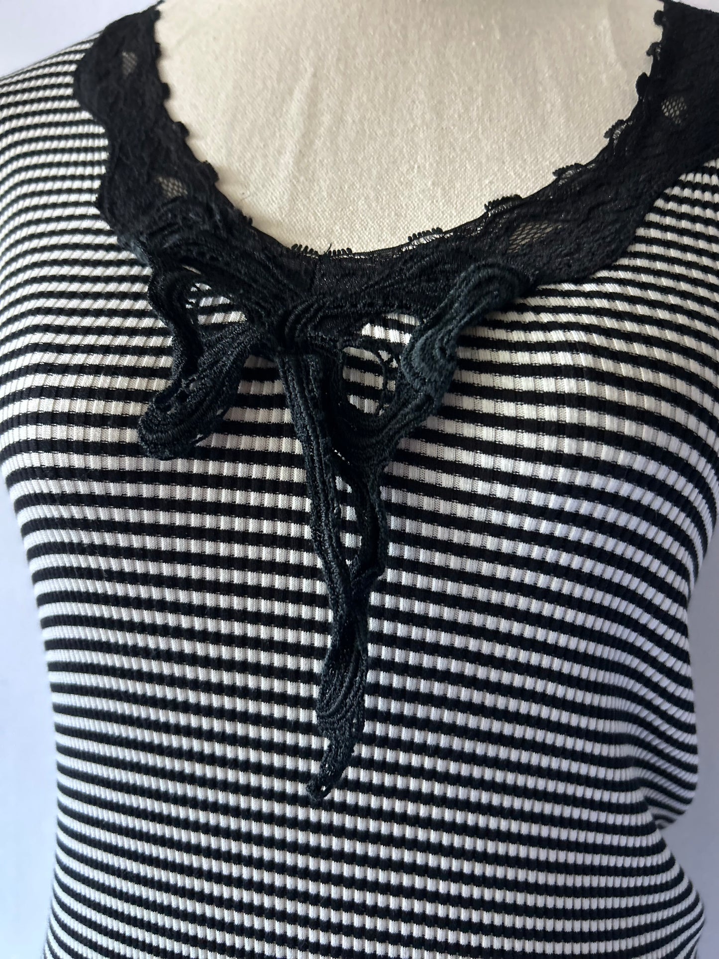 Alannah Hill "Little Lady" Lace Trim top - Size 12