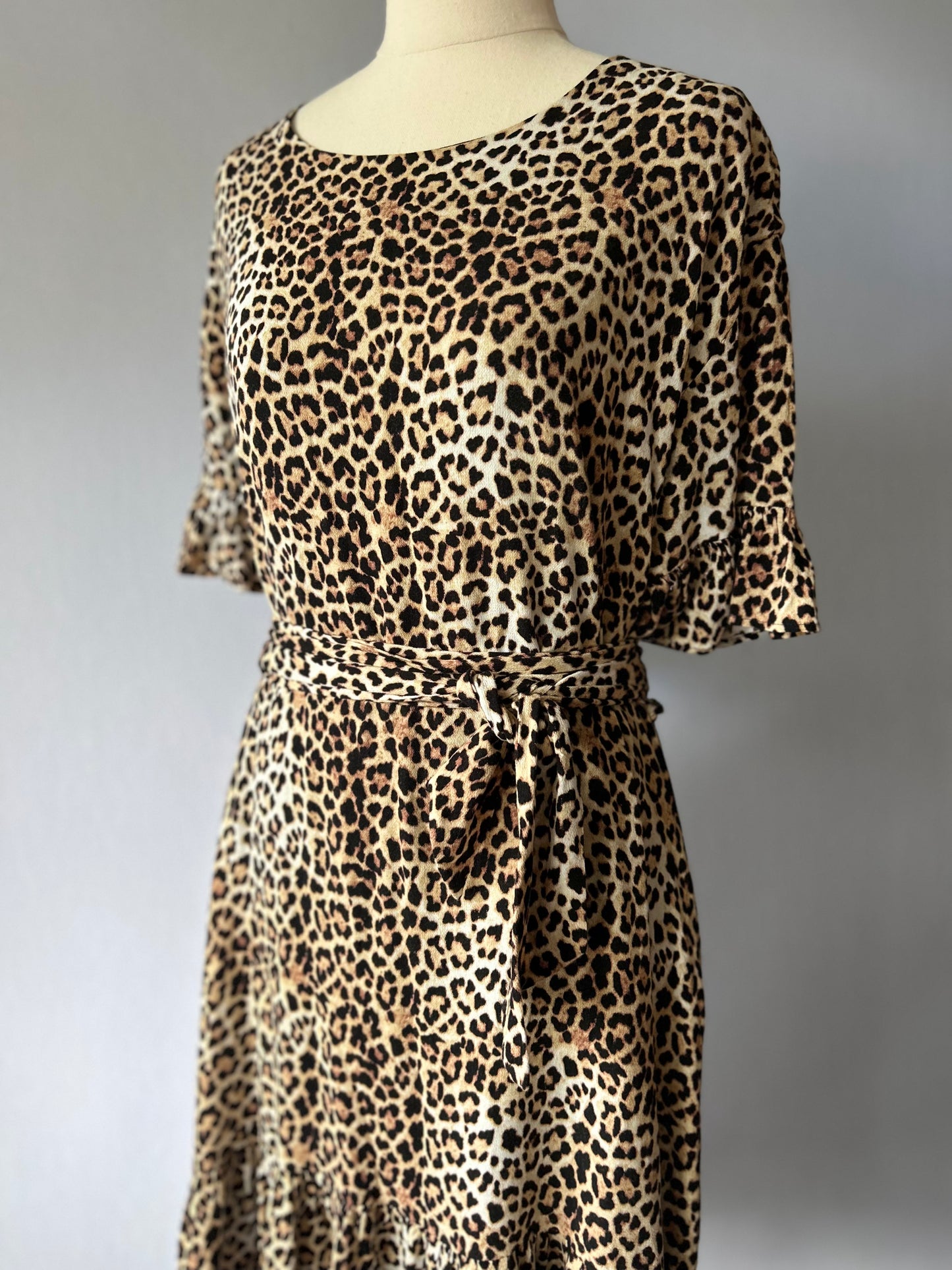 Decjuba 100% Viscose Leopard Print Tie-Waist Dress - Size 10