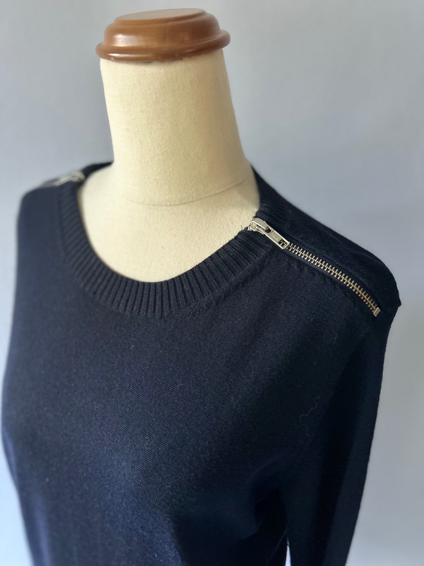 100% Merino Wool Colour-Block Knit - Size M | Navy & Grey with Zipper Detail