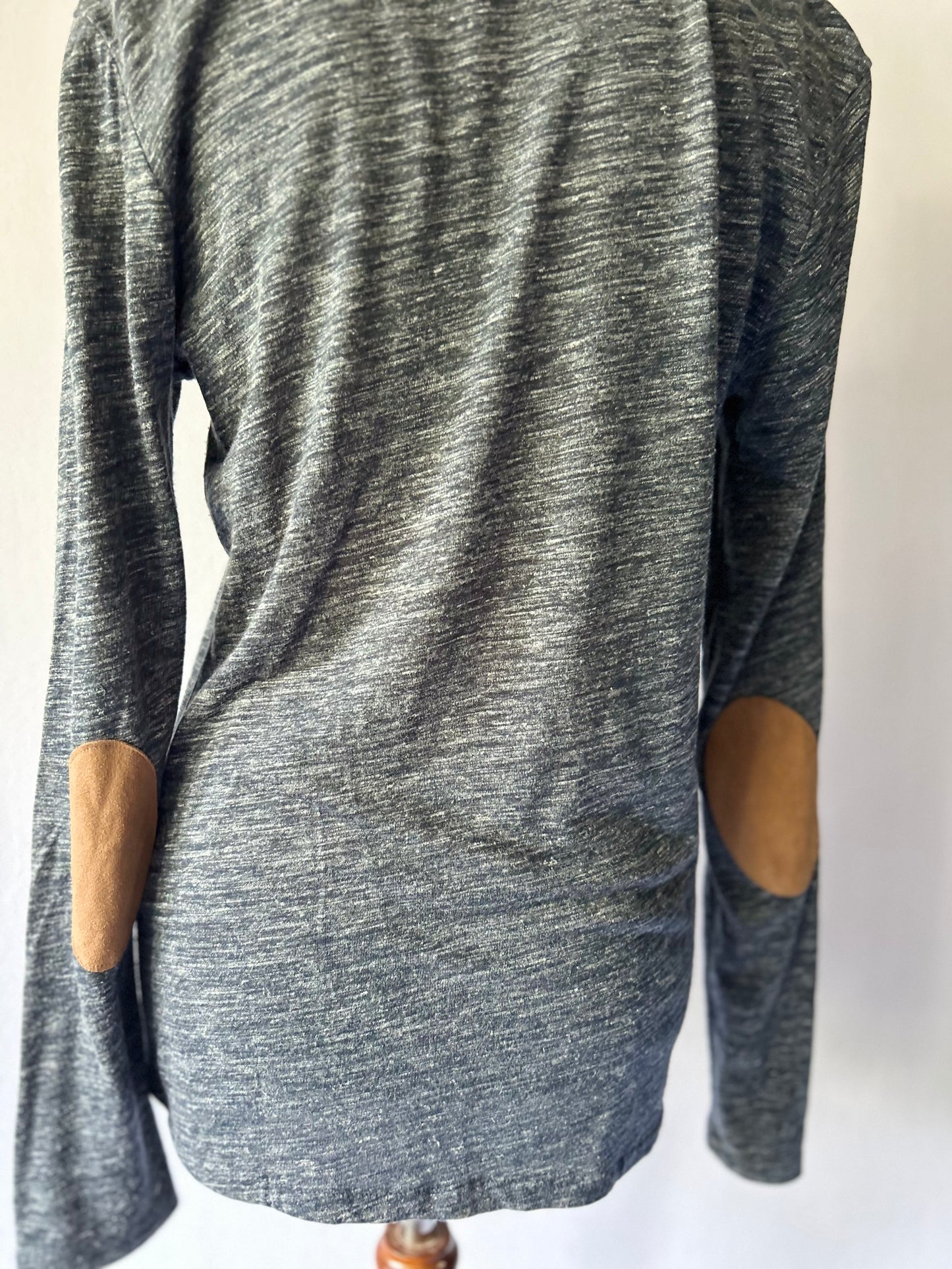 Linen-Blend Heathered V-Neck Top – Size M