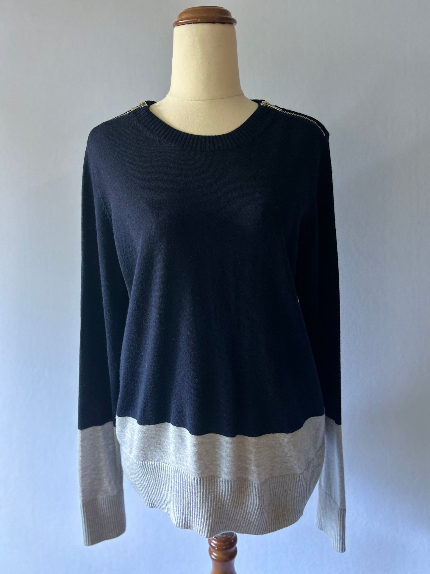 100% Merino Wool Colour-Block Knit - Size M | Navy & Grey with Zipper Detail