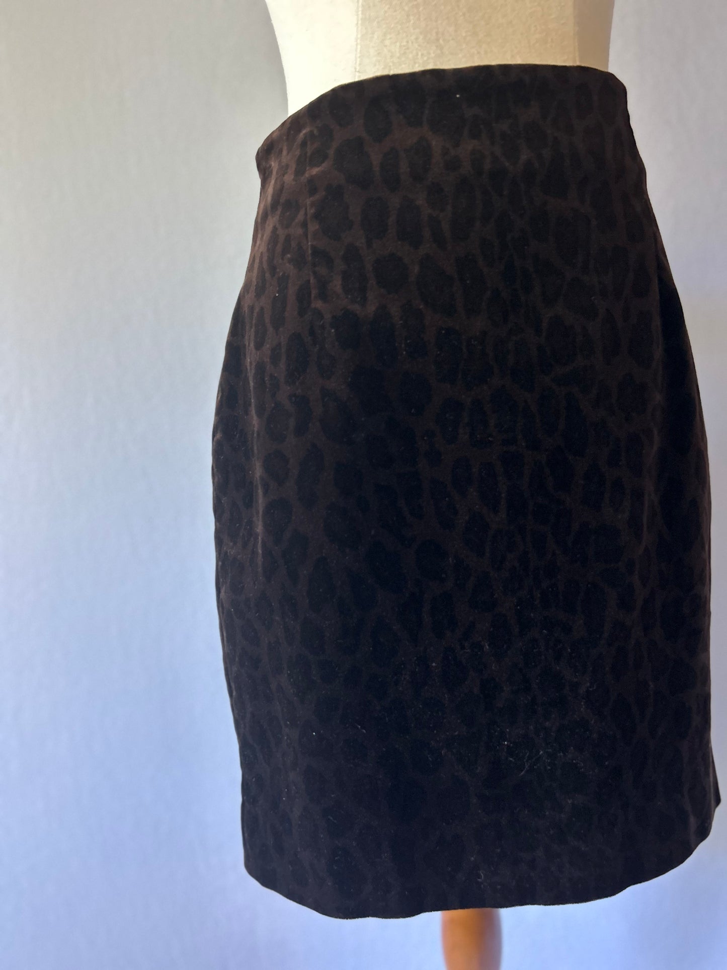 English Designer Leopard Print Pencil Skirt - Size 12
