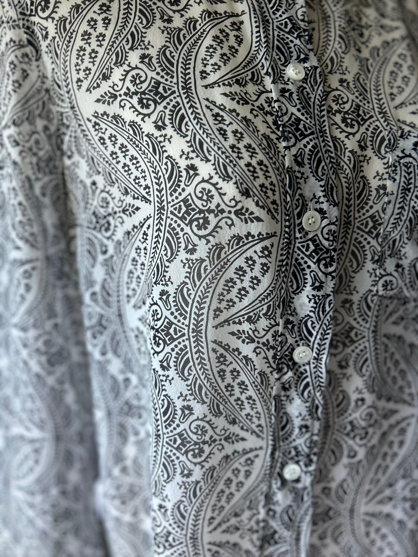 Theory Silk Button-Up Shirt – Black & White Paisley, Size S