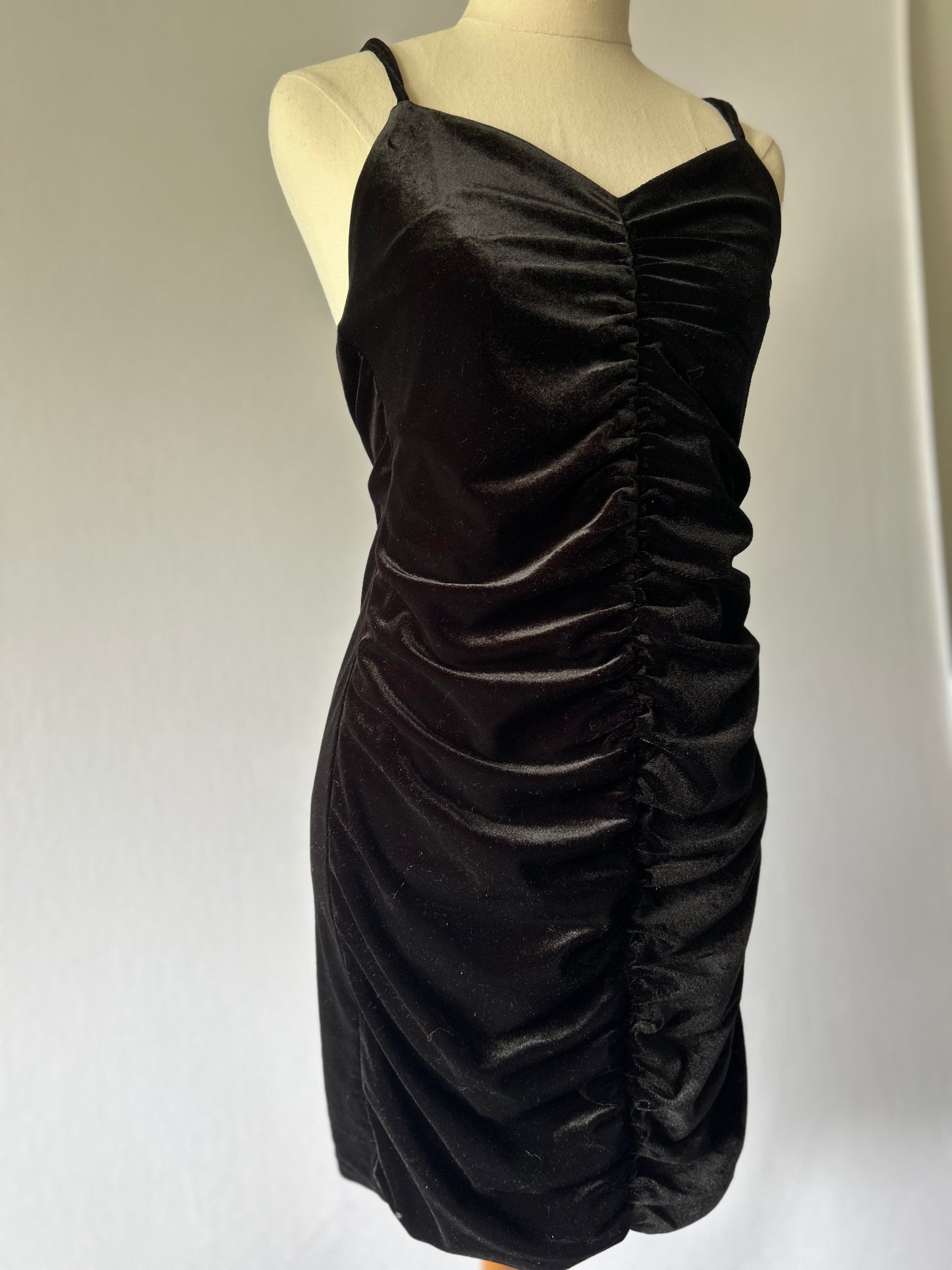 Black Crushed Velvet Ruched Bodycon Midi Dress - Size M