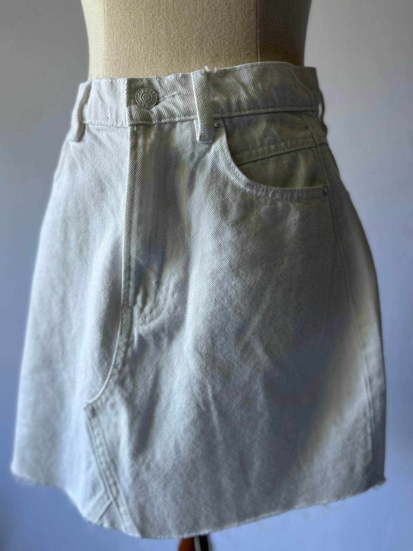 White Denim Mini Skirt – Size 8