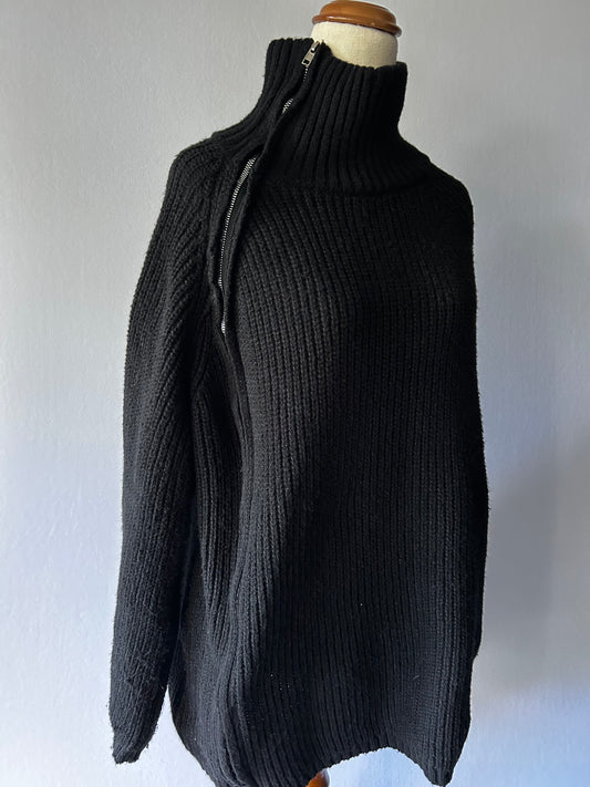Asymmetric Zip-Detail Chunky Knit Sweater – One Size