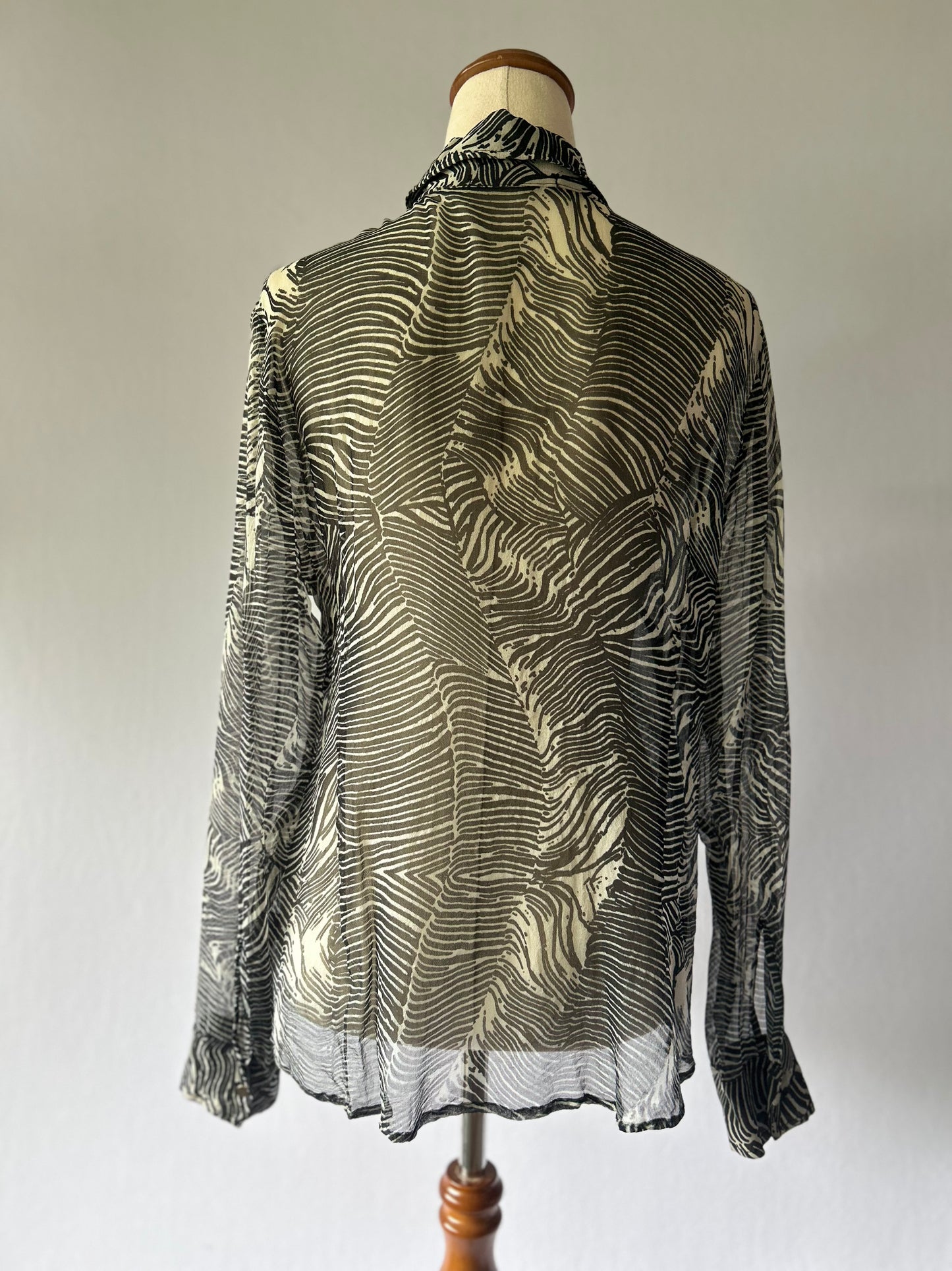 Helen Cherry Graphic Zebra Print Silk Blouse – Size M
