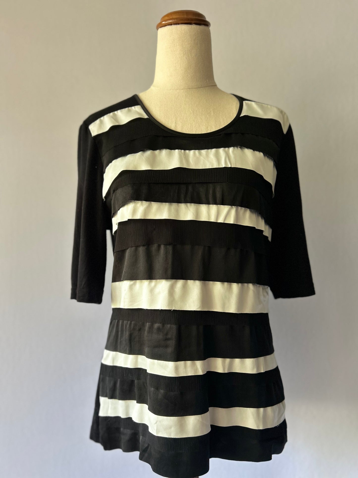 Gerry Weber Monochrome Tiered Ribbon Stripe Top - Size US 8