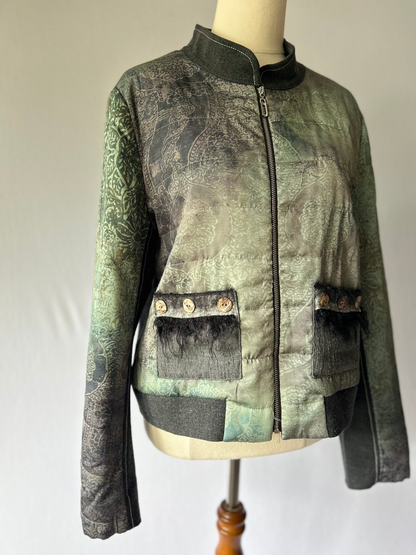 French-Designed Quilted Paisley Jacket – Size 10