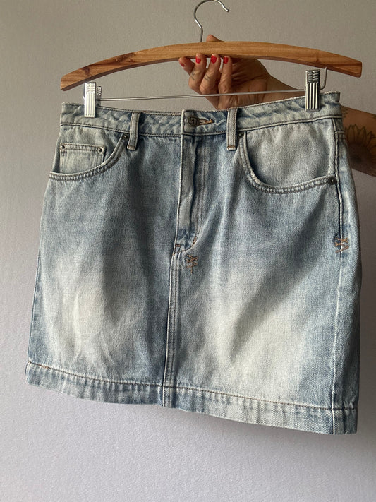 Classic Mid-Wash Cotton Denim A-Line Mini Skirt - Size 29" W