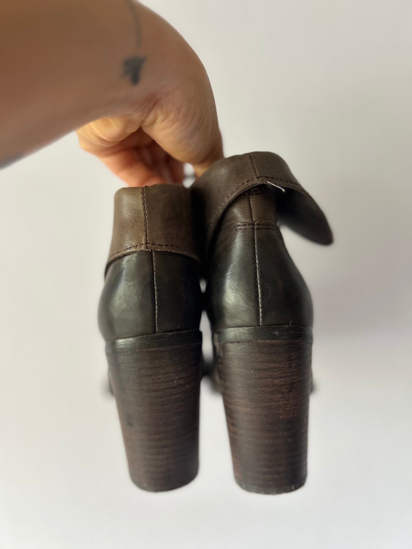 Distressed Leather Lace-Up Combat Ankle Boots with Block Heel (Size 36)