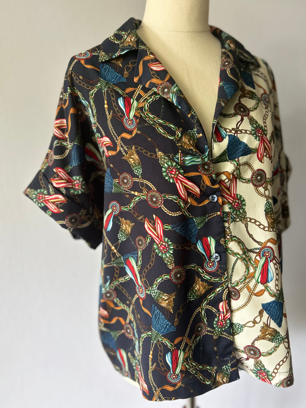 Half-and-Half Chain & Tassel Scarf Print Short Sleeve Shirt - Size Large