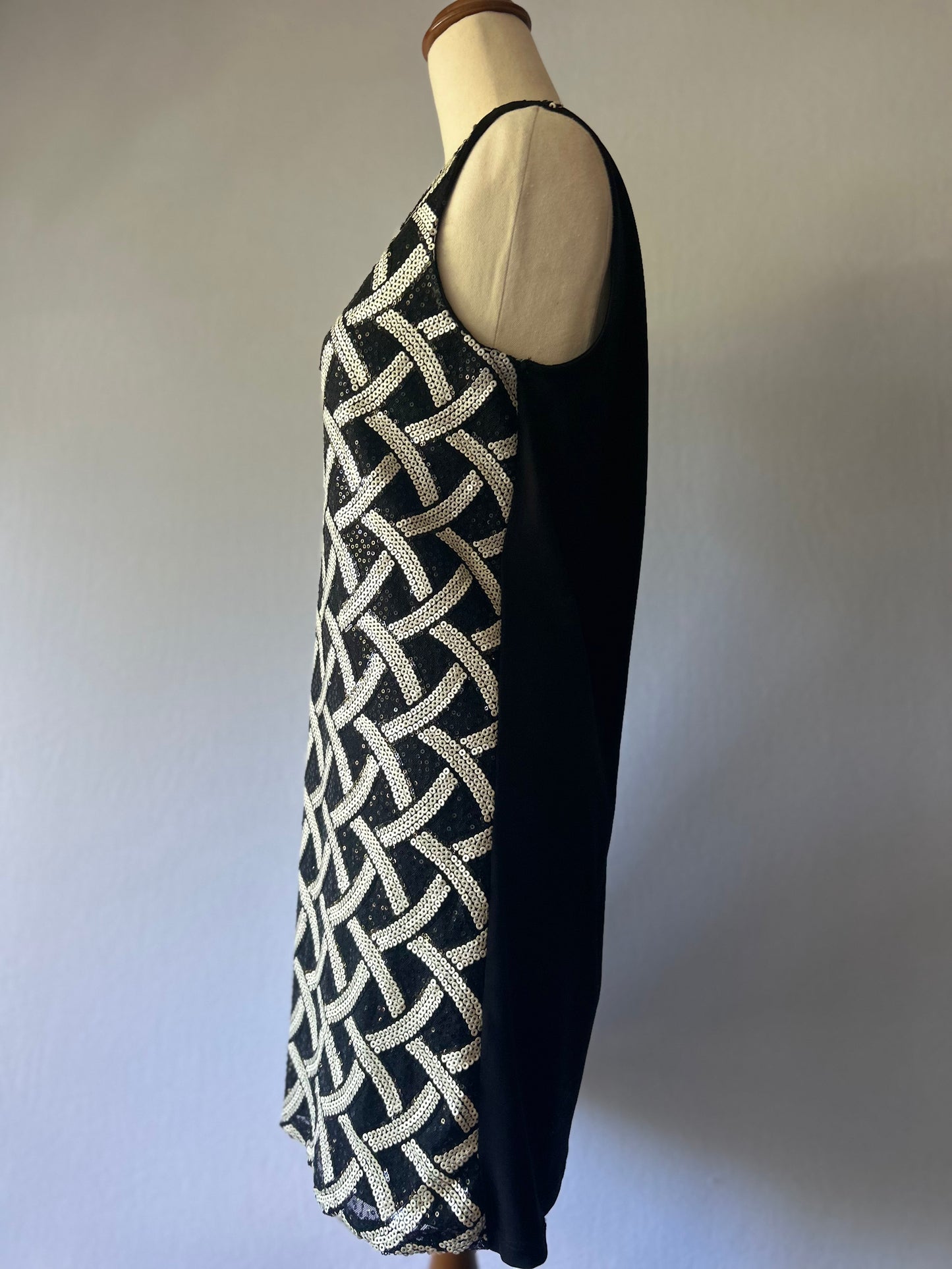 Black Sequin Pattern Dress – Size M