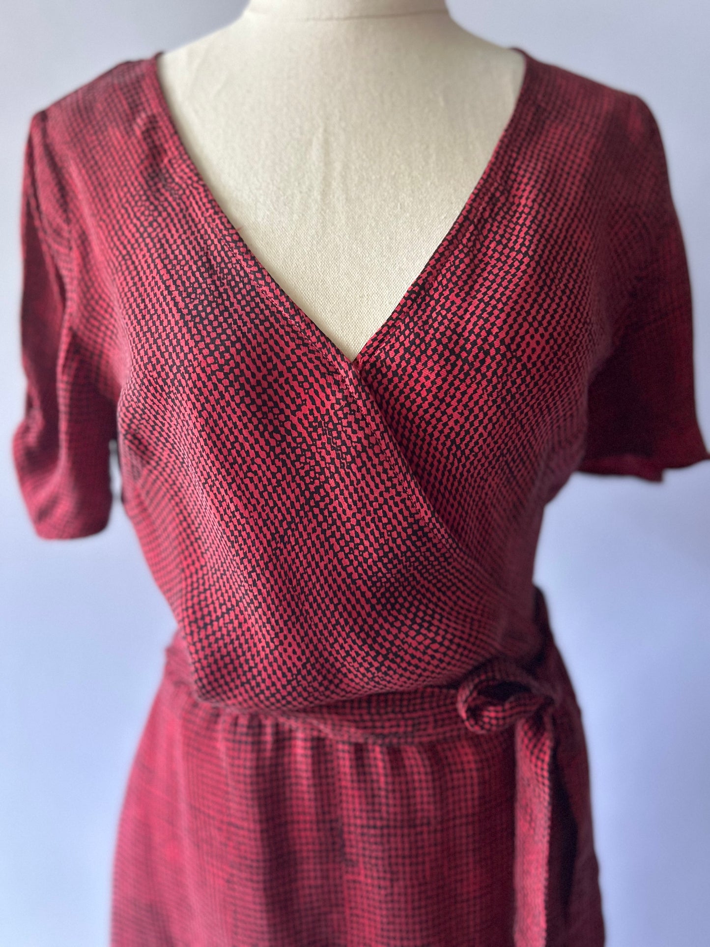 Kookai 100% Cupro Wrap Midi Dress - Textured Red & Black - Size 34
