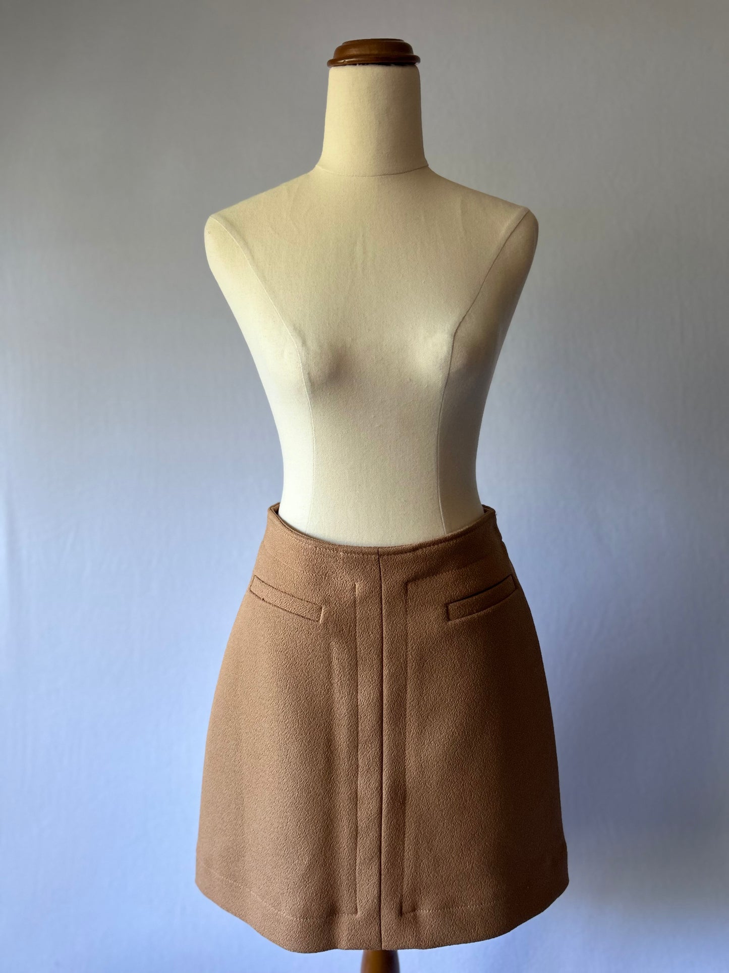 Camel Mini Skirt – EUR 36 / US 6