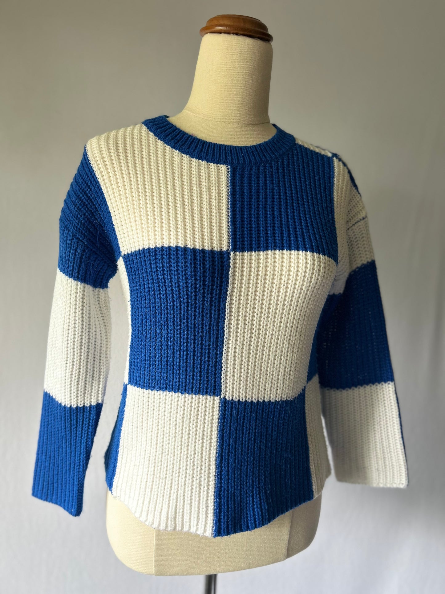 Blue & White Checkered Knit Sweater – Size 8